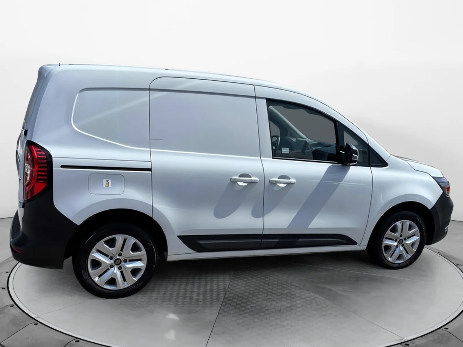 Acheter une renault KANGOO VAN FG TOLE BLUE DCI 95 L1 GSR2 d’occasion avec 33932km disponible immédiatement - photo 6