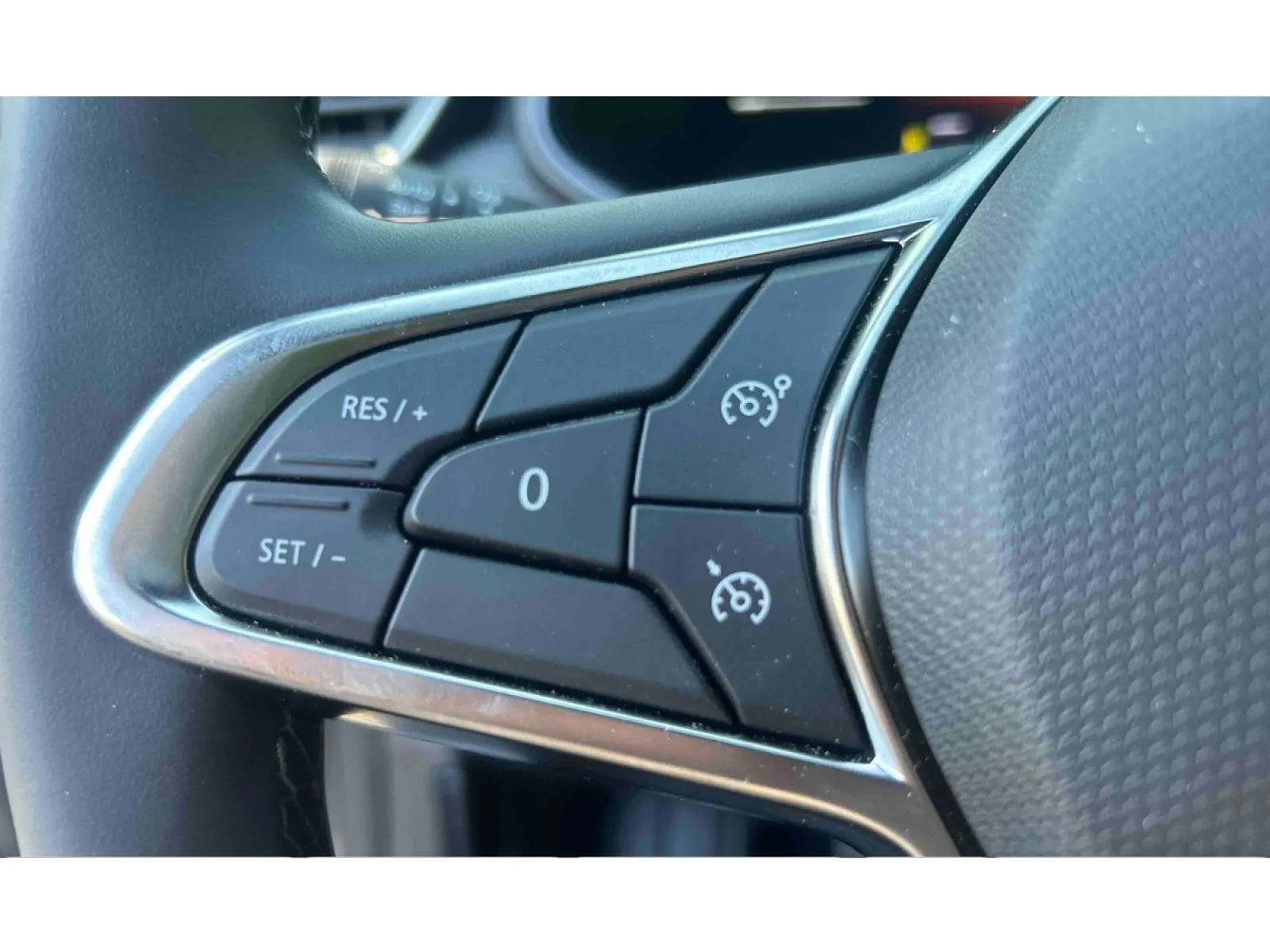 Acheter une renault Clio Eco-G 100 ch GSR2 d’occasion avec 2365km disponible immédiatement - photo 19