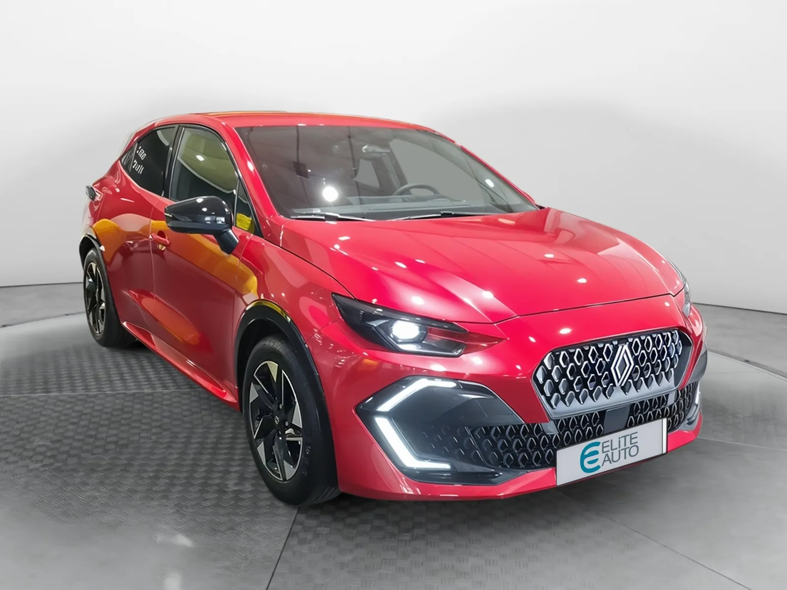 Acheter une renault Clio TCe 115 ch EDC d’occasion avec 10km disponible immédiatement - photo 7