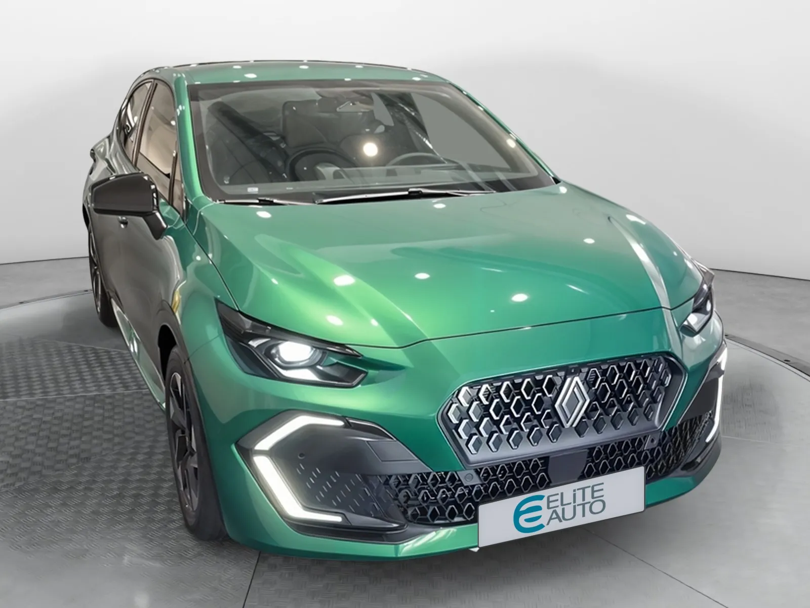 Acheter une renault Clio E-Tech full hybrid 160 ch d’occasion avec 4000km disponible immédiatement - photo 7