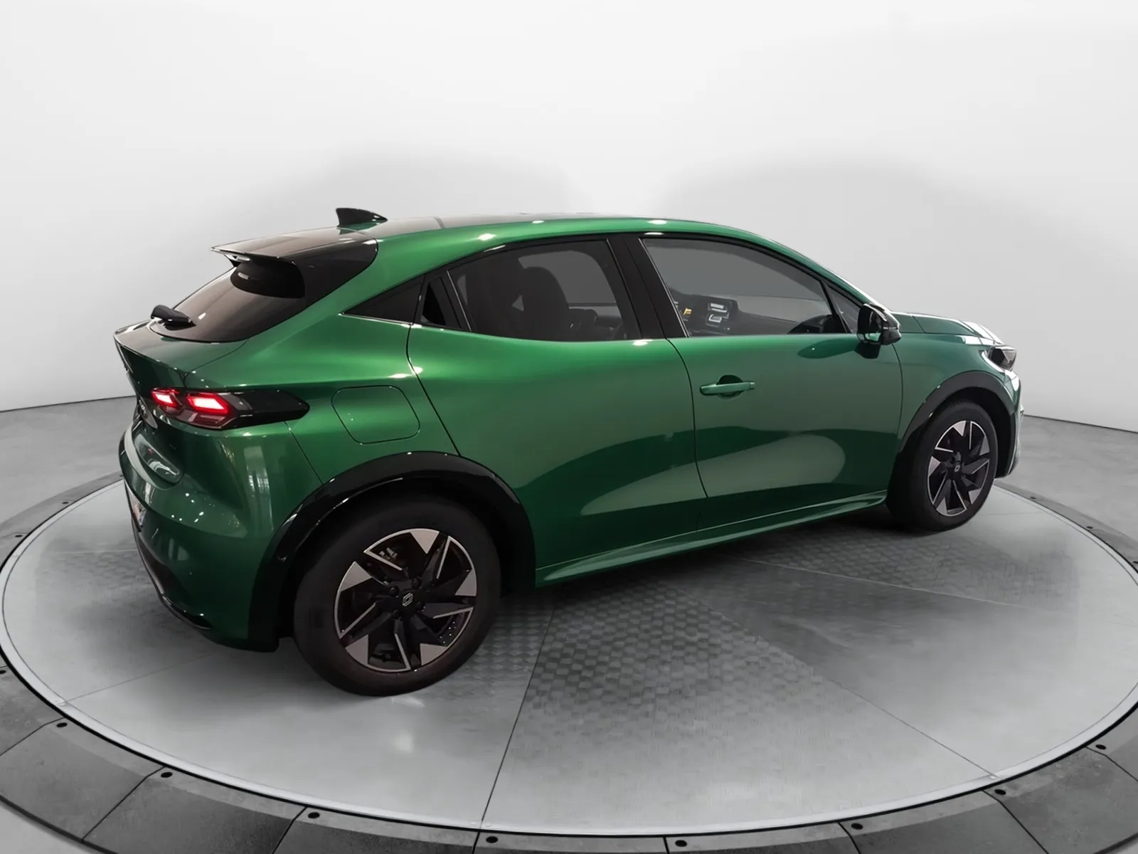 Acheter une renault Clio E-Tech full hybrid 160 ch d’occasion avec 4000km disponible immédiatement - photo 6