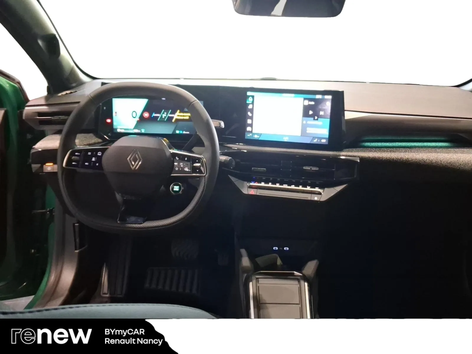 Acheter une renault Clio E-Tech full hybrid 160 ch d’occasion avec 4000km disponible immédiatement - photo 9