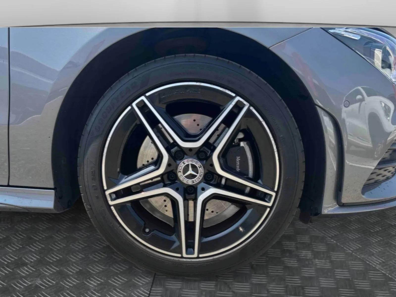 Acheter une mercedes CLA Coupé 250 e 8G-DCT d’occasion avec 64998km disponible immédiatement - photo 20