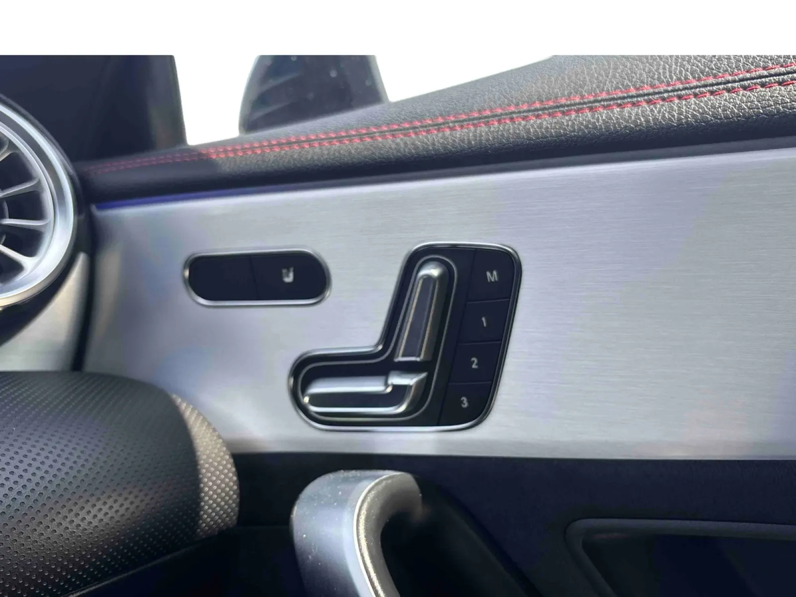 Acheter une mercedes CLA Coupé 250 e 8G-DCT d’occasion avec 64998km disponible immédiatement - photo 31