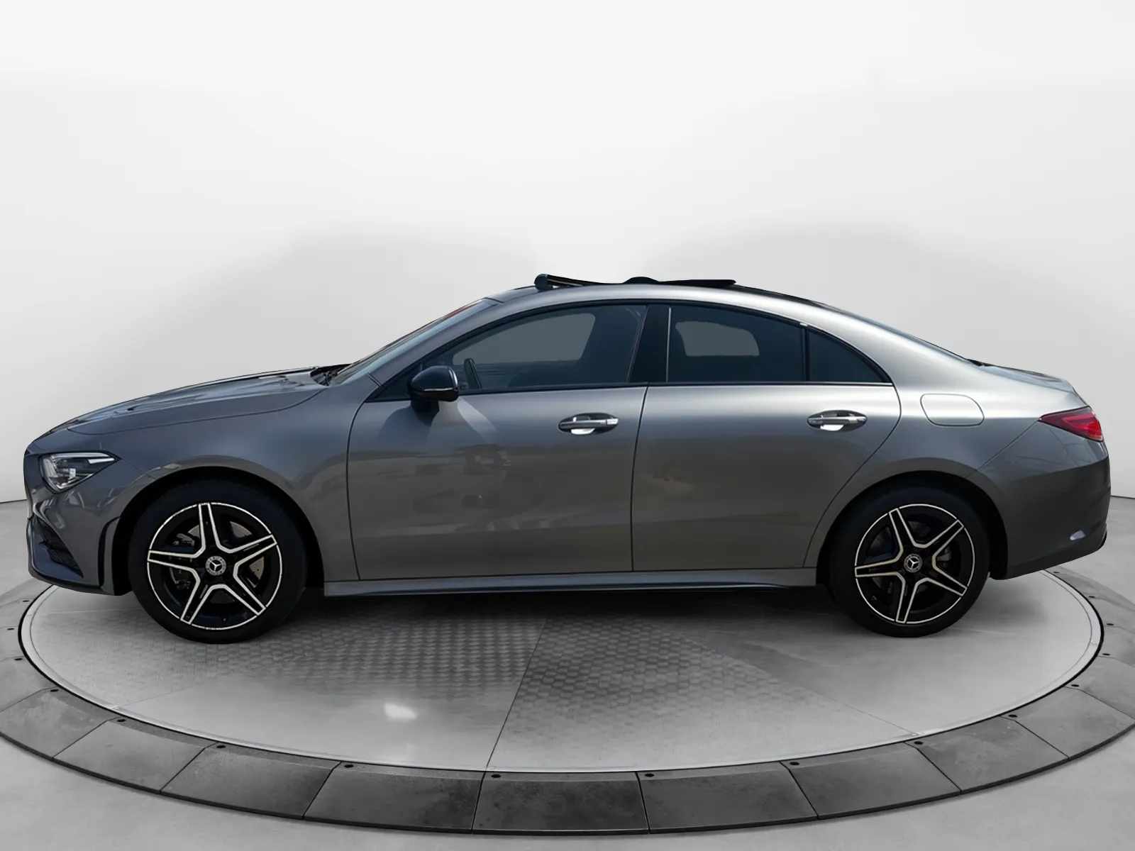 Acheter une mercedes CLA Coupé 250 e 8G-DCT d’occasion avec 64998km disponible immédiatement - photo 2
