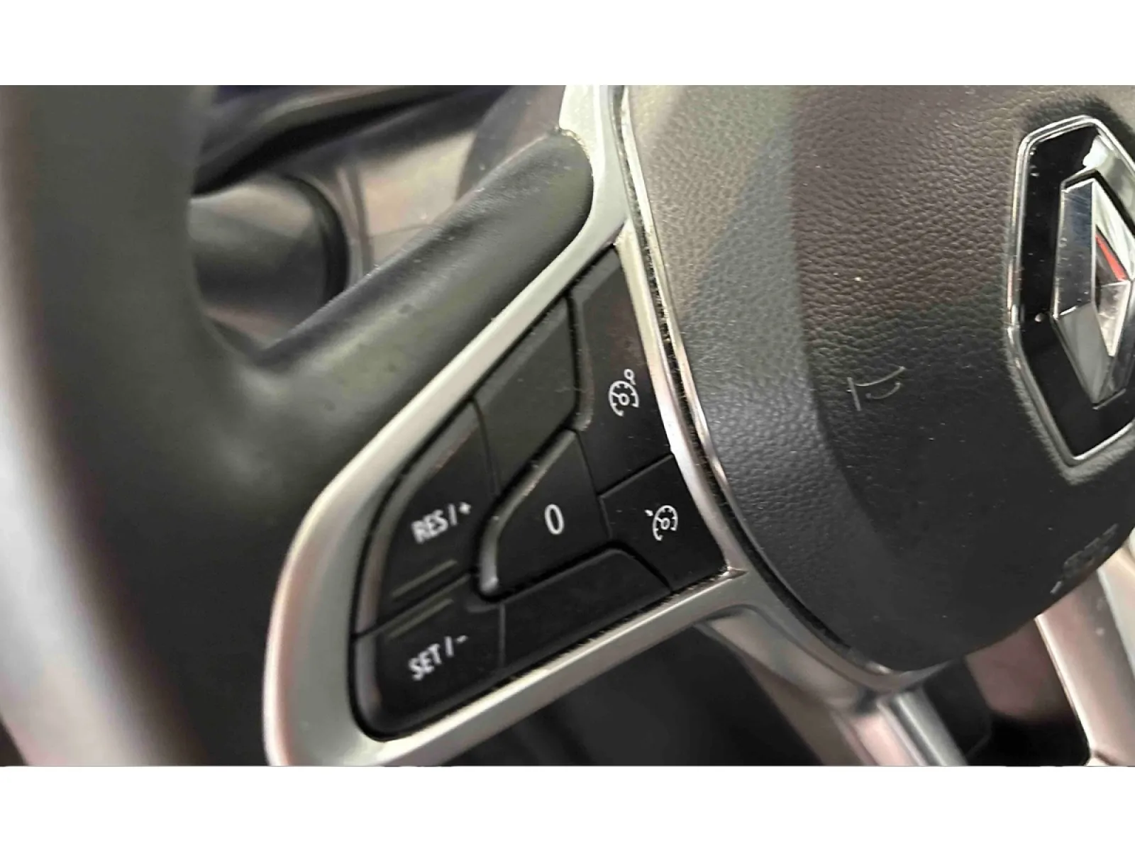 Acheter une renault Clio E-Tech full hybrid 145 d’occasion avec 82937km disponible immédiatement - photo 22