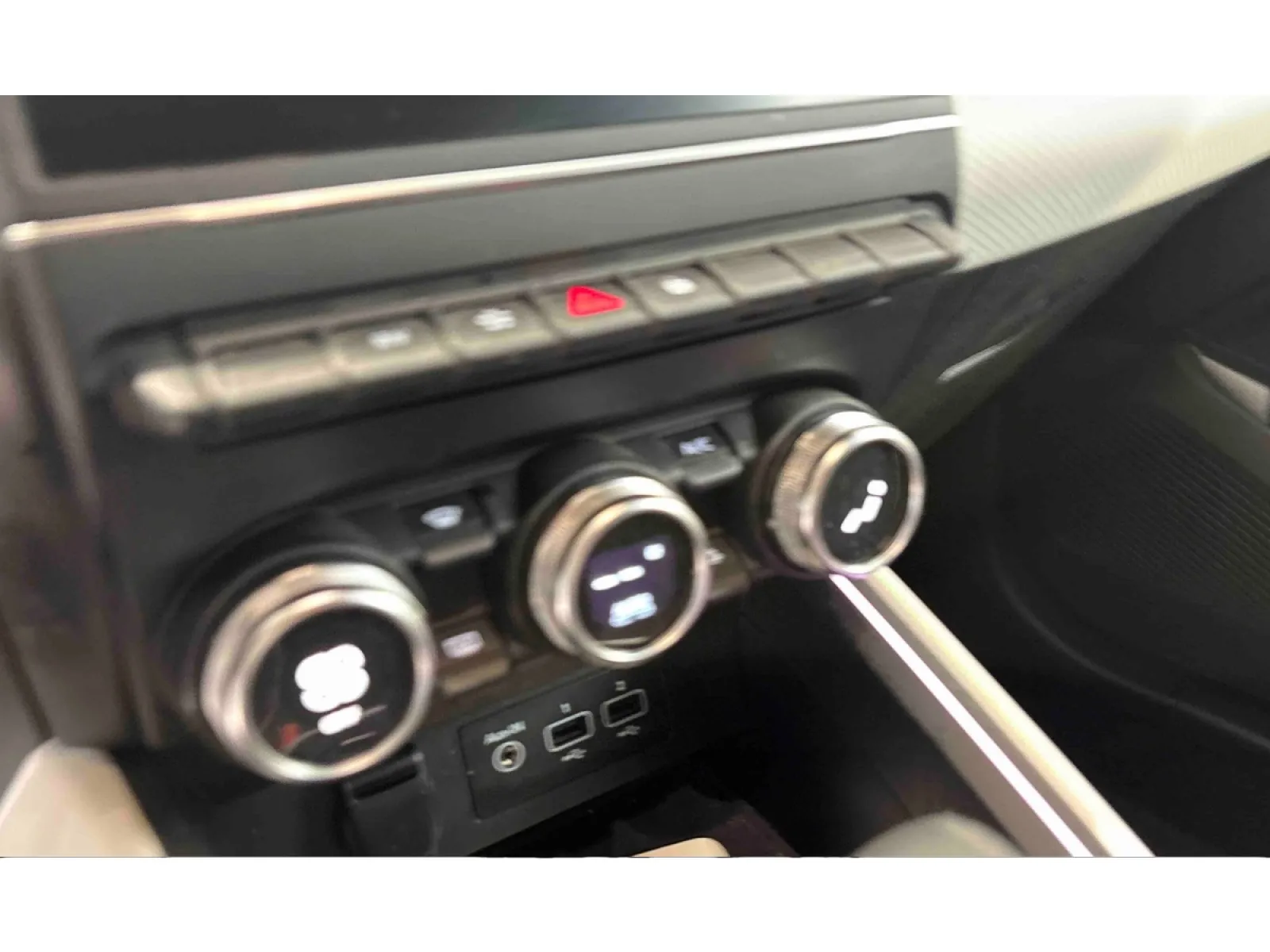 Acheter une renault Clio E-Tech full hybrid 145 d’occasion avec 82937km disponible immédiatement - photo 18