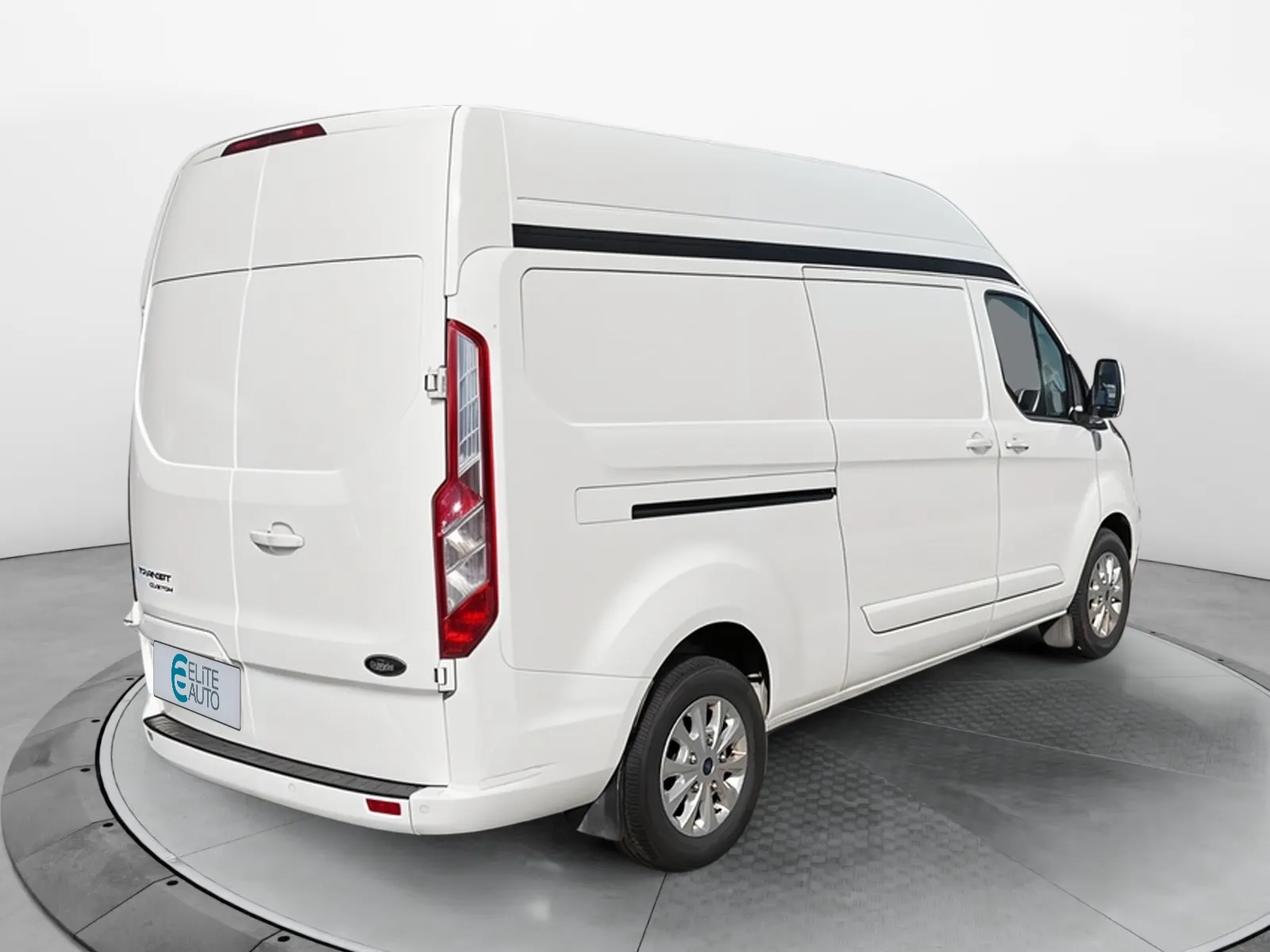 Acheter une ford TRANSIT CUSTOM FOURGON 300 L2H2 2.0 ECOBLUE 170 BVA d’occasion avec 75373km disponible immédiatement - photo 5