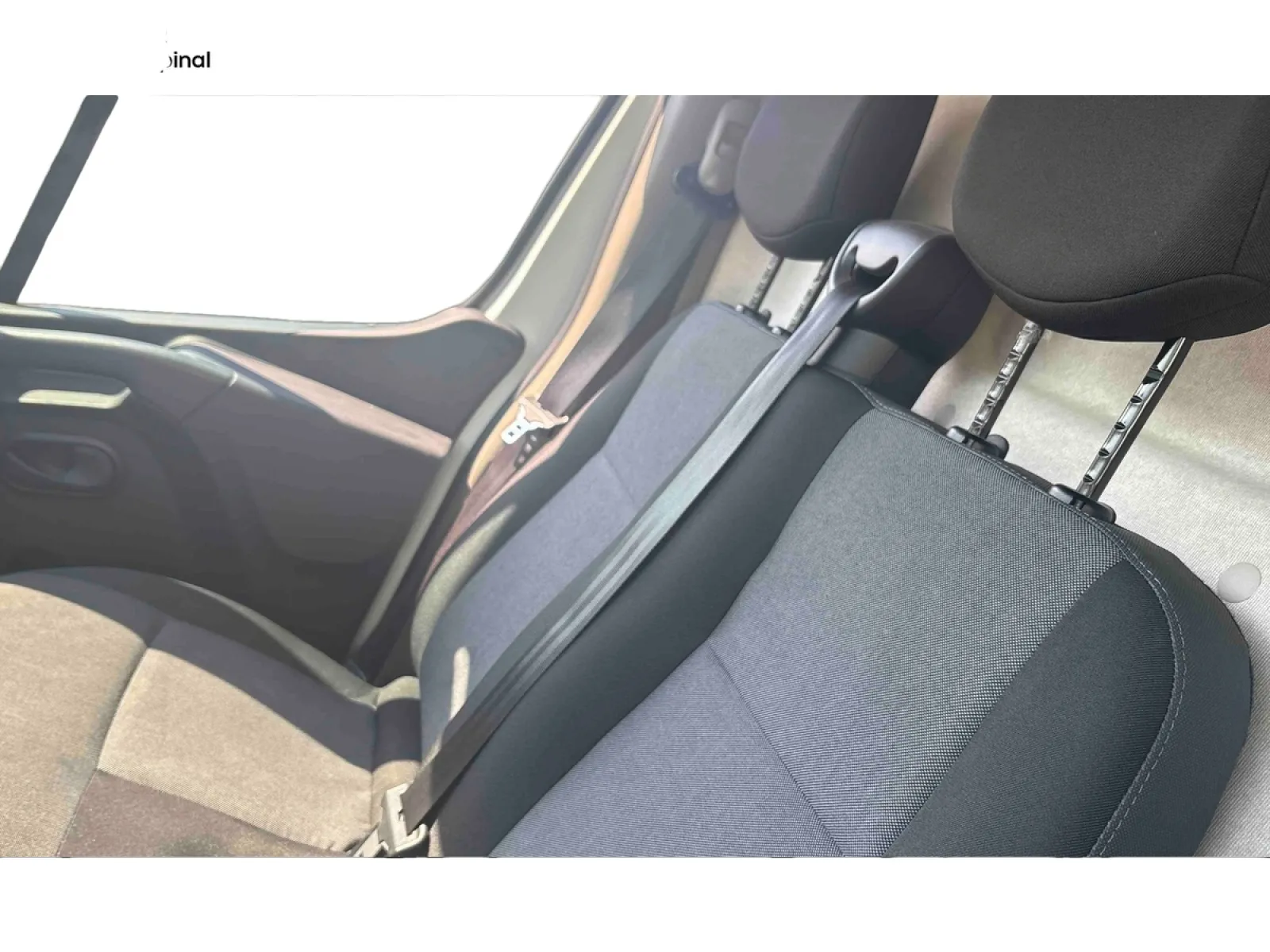 Acheter une renault MASTER FGN TRAC F3500 L3H3 BLUE DCI 135 d’occasion avec 34450km disponible immédiatement - photo 12