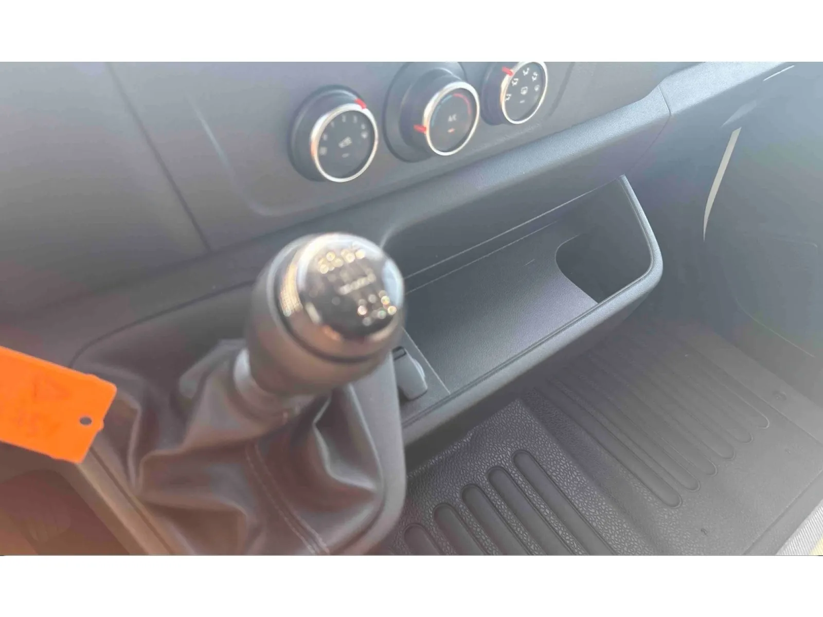 Acheter une renault MASTER FGN TRAC F3500 L3H3 BLUE DCI 135 d’occasion avec 34450km disponible immédiatement - photo 22