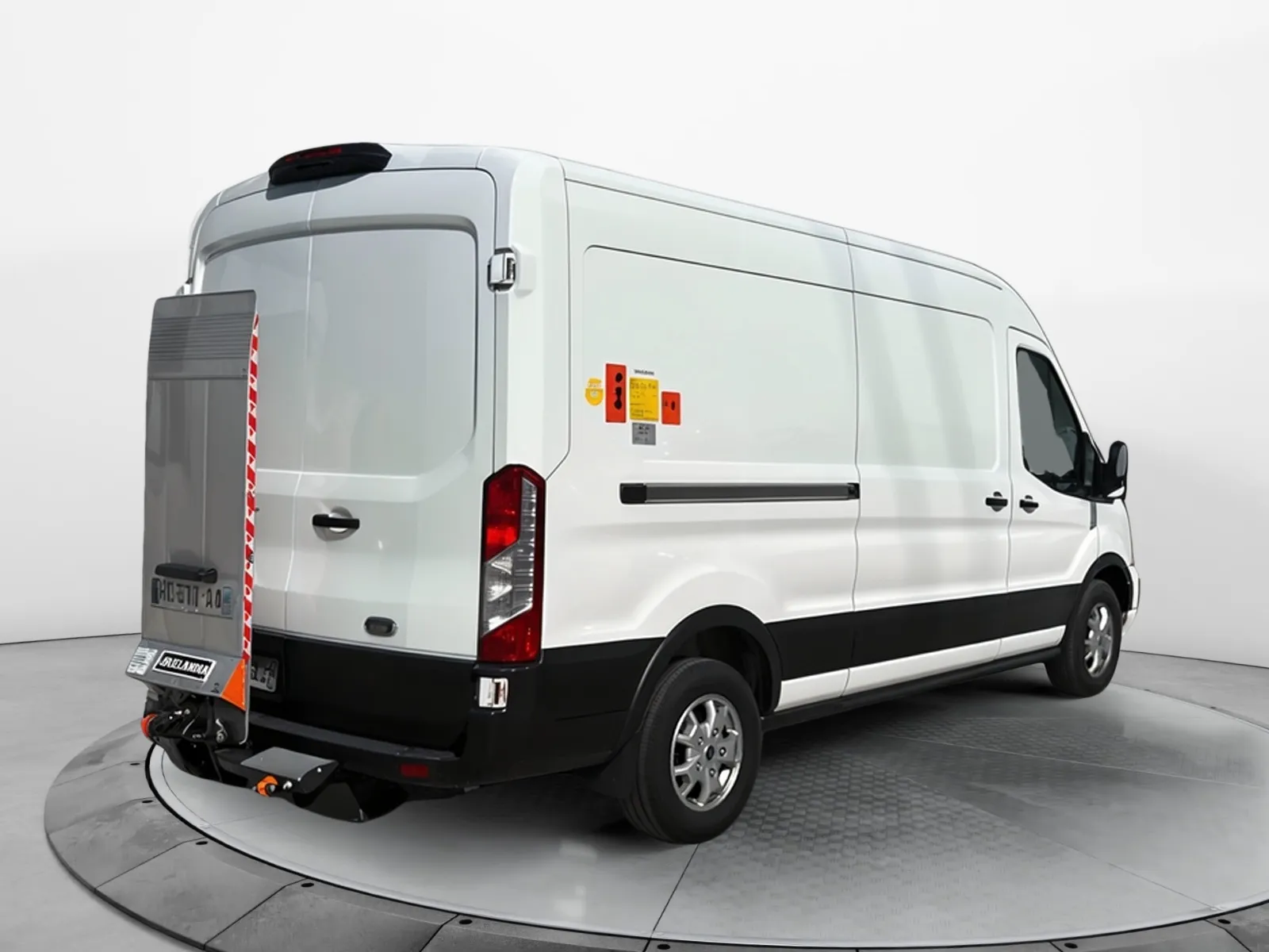 Acheter une ford TRANSIT FGN T350 L3H2 2.0 ECOBLUE 170 S&S BVA d’occasion avec 52443km disponible immédiatement - photo 5