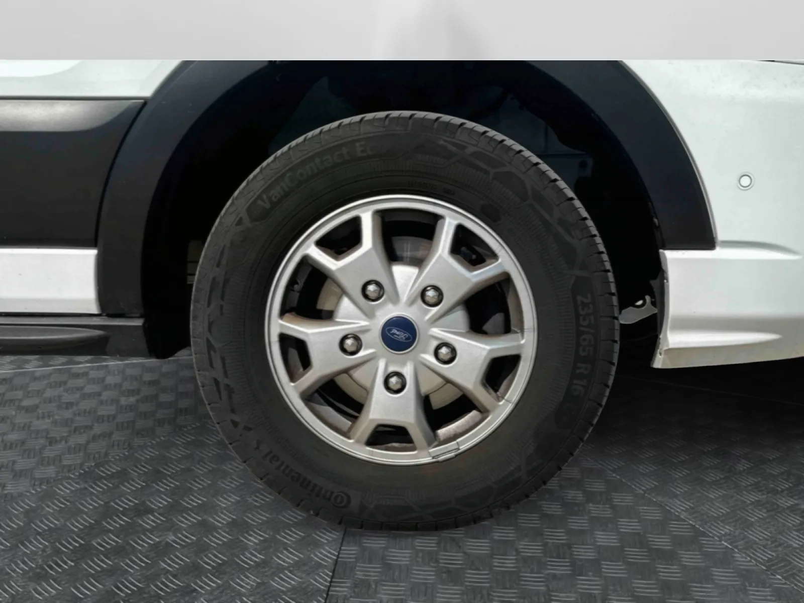 Acheter une ford TRANSIT FGN T350 L3H2 2.0 ECOBLUE 170 S&S BVA d’occasion avec 52443km disponible immédiatement - photo 13