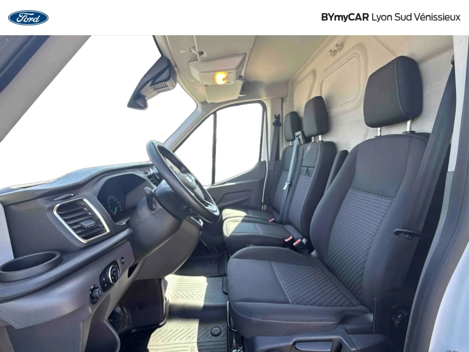 Acheter une ford TRANSIT FGN T350 L3H2 2.0 ECOBLUE 170 S&S BVA d’occasion avec 52443km disponible immédiatement - photo 11