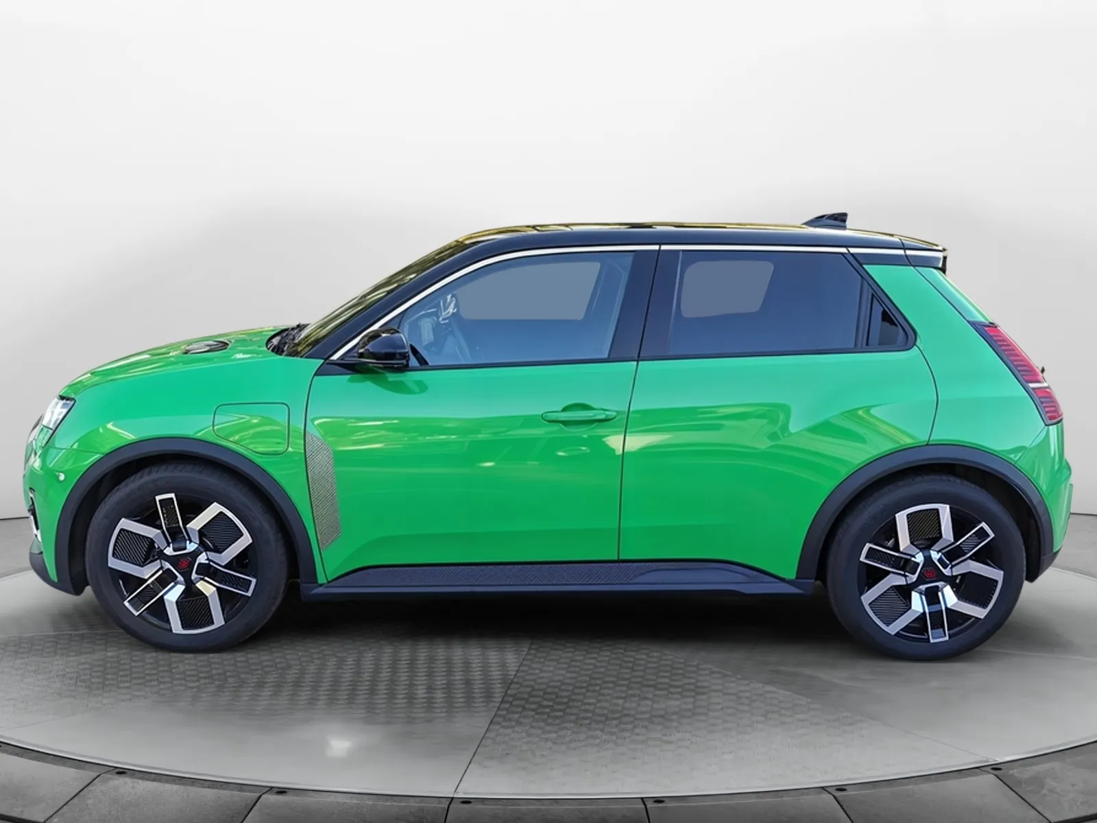 Acheter une renault Renault 5 E-Tech Electrique 150 ch autonomie confort d’occasion avec 7500km disponible immédiatement - photo 2
