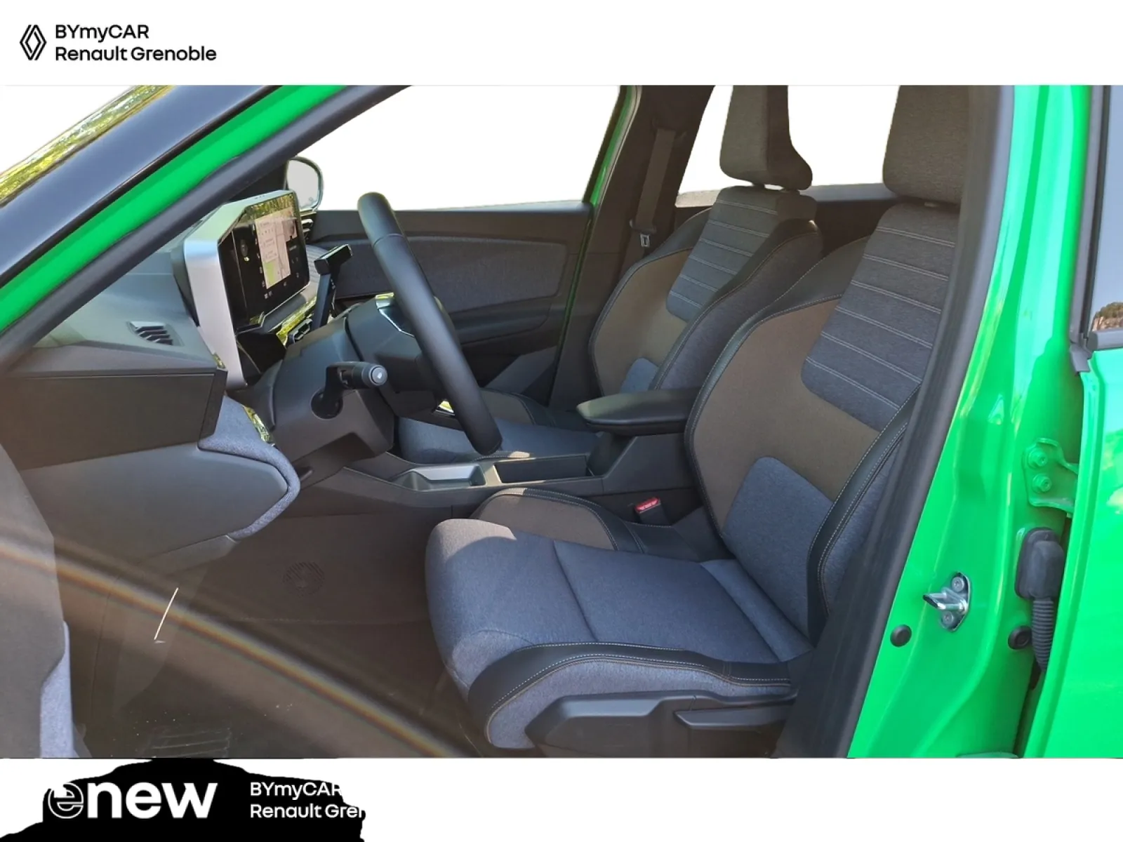 Acheter une renault Renault 5 E-Tech Electrique 150 ch autonomie confort d’occasion avec 7500km disponible immédiatement - photo 11