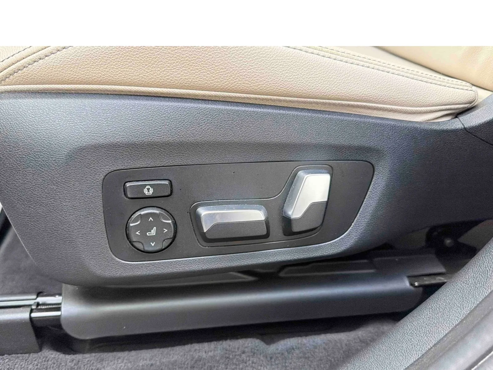 Acheter une bmw X3 xDrive30d 265ch BVA8 d’occasion avec 64357km disponible immédiatement - photo 20