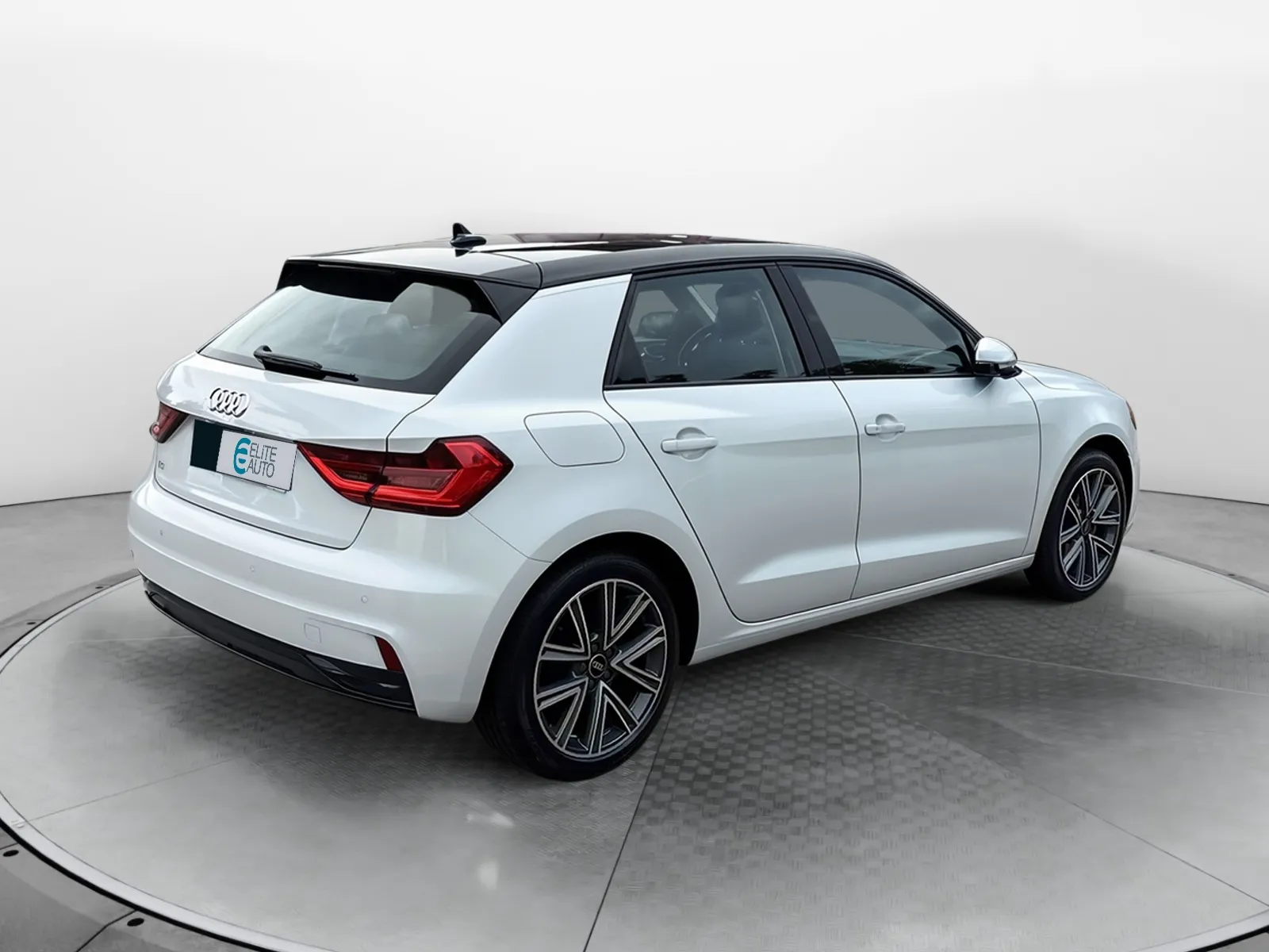 Acheter une audi A1 Sportback 25 TFSI 95 ch S tronic 7 d’occasion avec 17663km disponible immédiatement - photo 5