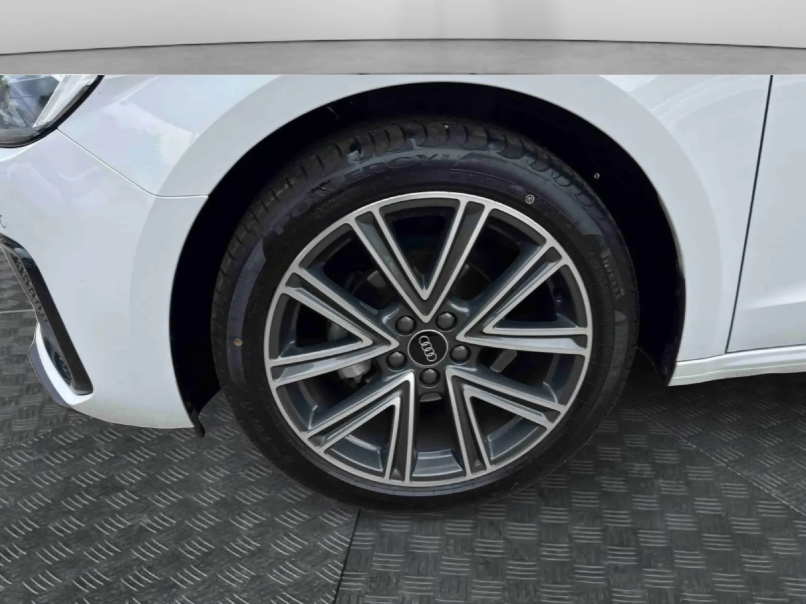 Acheter une audi A1 Sportback 25 TFSI 95 ch S tronic 7 d’occasion avec 17663km disponible immédiatement - photo 14