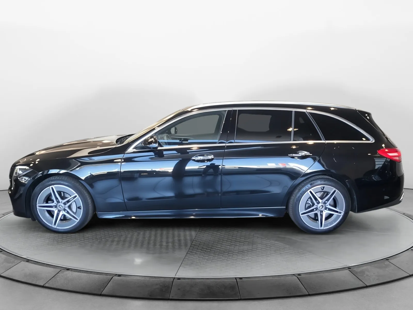 Acheter une mercedes Classe C Break 300 e 9G-Tronic e-Hybrid EQ d’occasion avec 33000km disponible immédiatement - photo 2