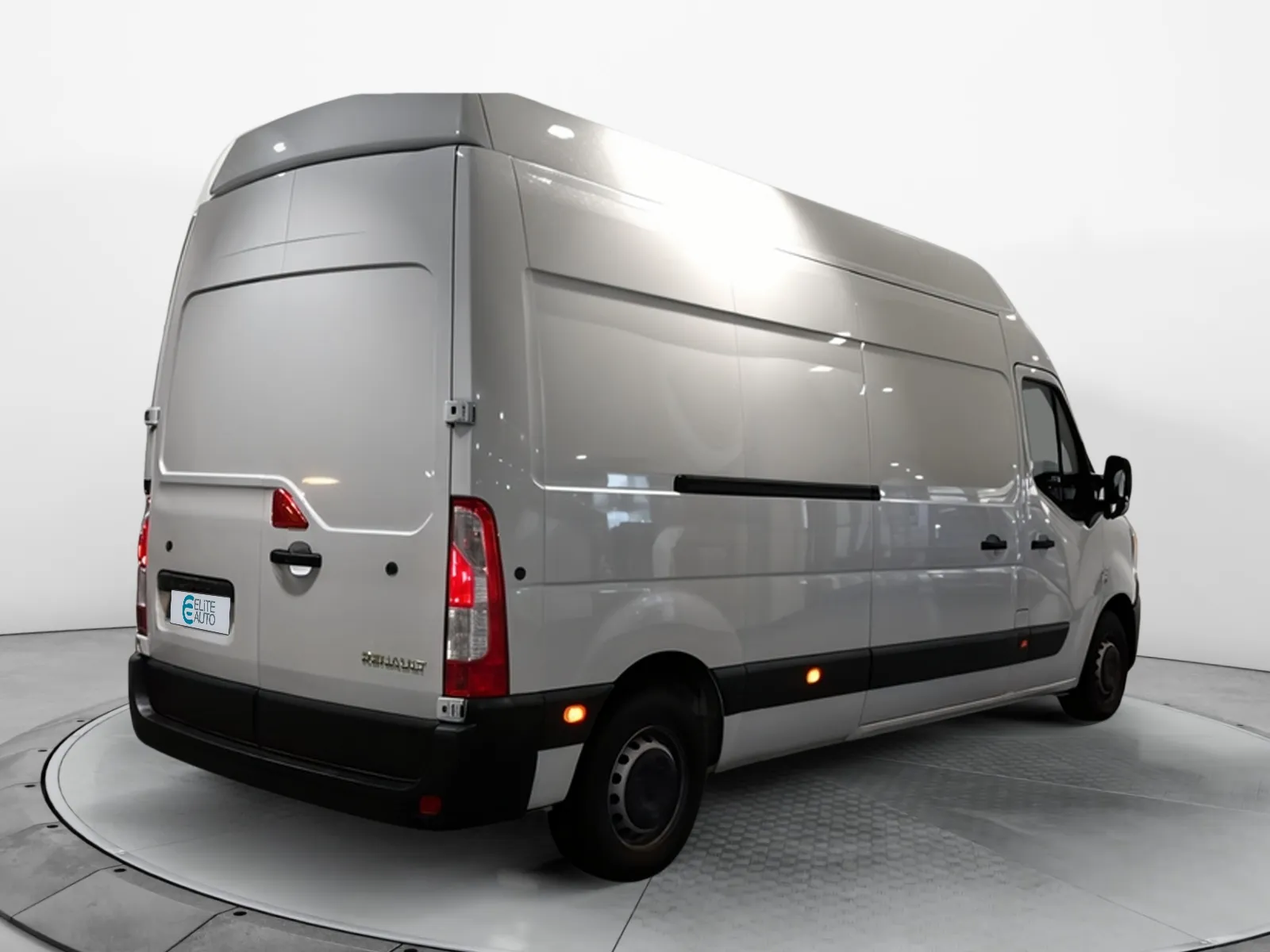 Acheter une renault MASTER FGN TRAC F3500 L3H3 BLUE DCI 135 d’occasion avec 21611km disponible immédiatement - photo 5