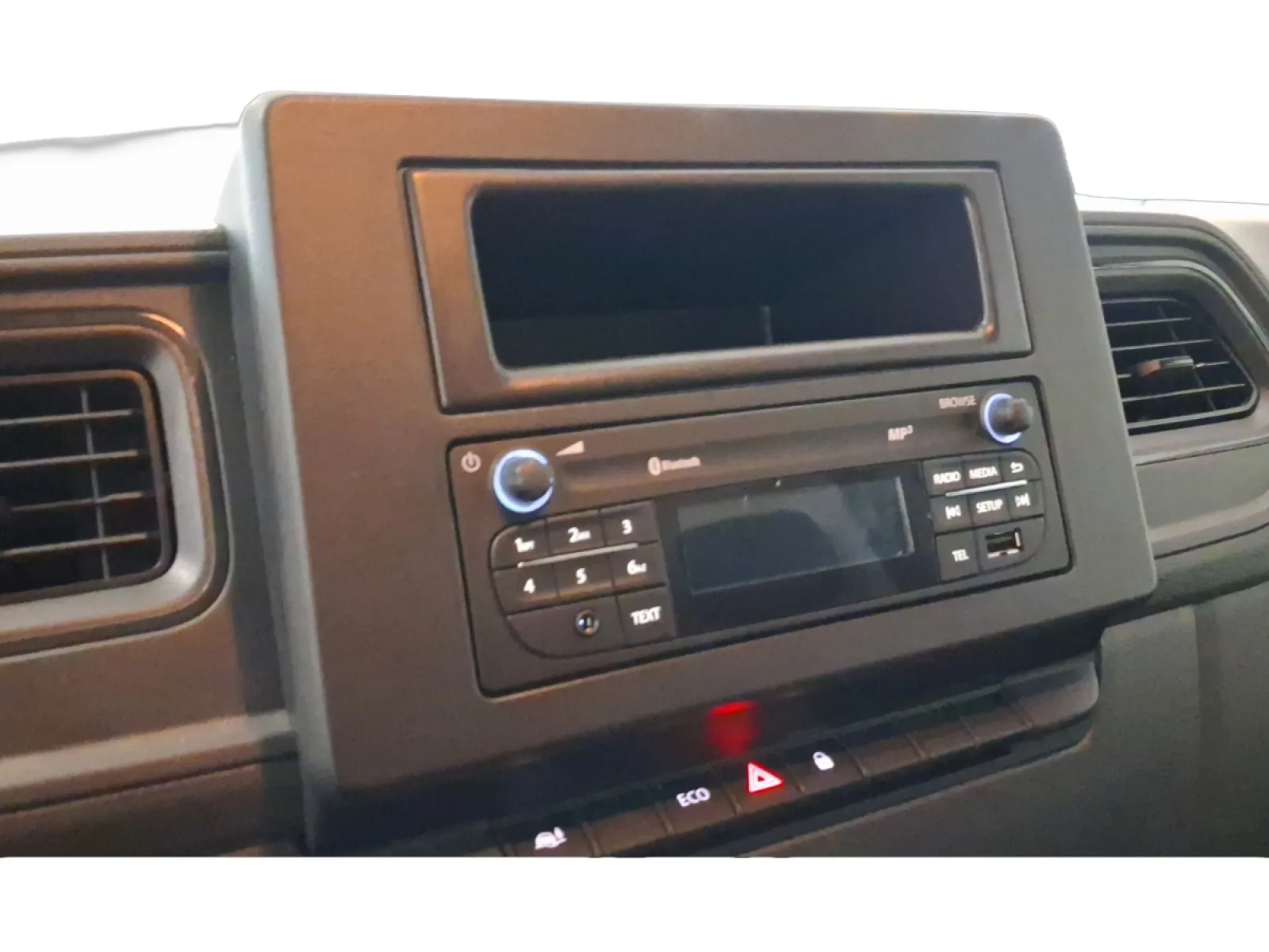 Acheter une renault MASTER FGN TRAC F3500 L3H3 BLUE DCI 135 d’occasion avec 21611km disponible immédiatement - photo 17