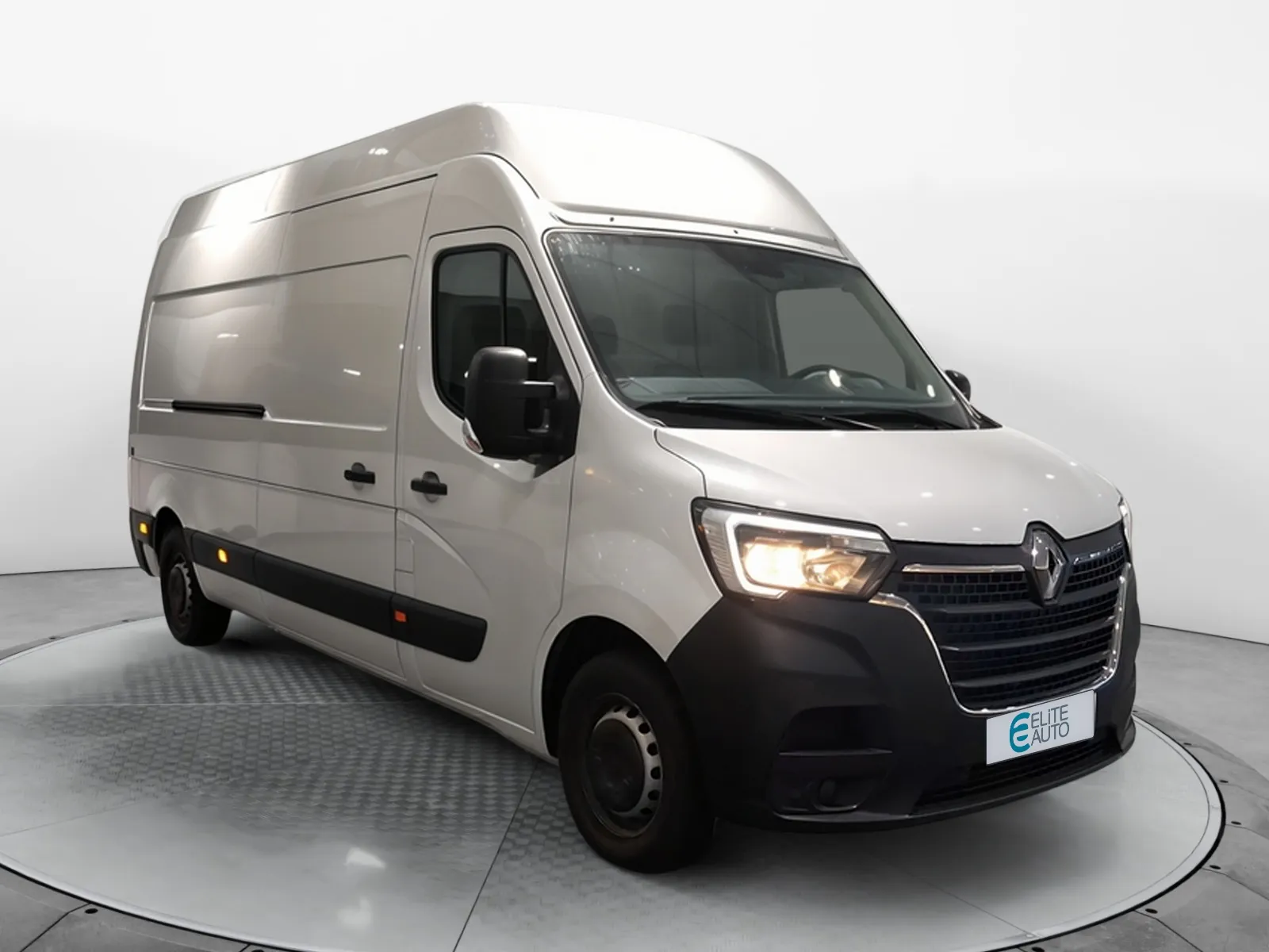 Acheter une renault MASTER FGN TRAC F3500 L3H3 BLUE DCI 135 d’occasion avec 21611km disponible immédiatement - photo 7