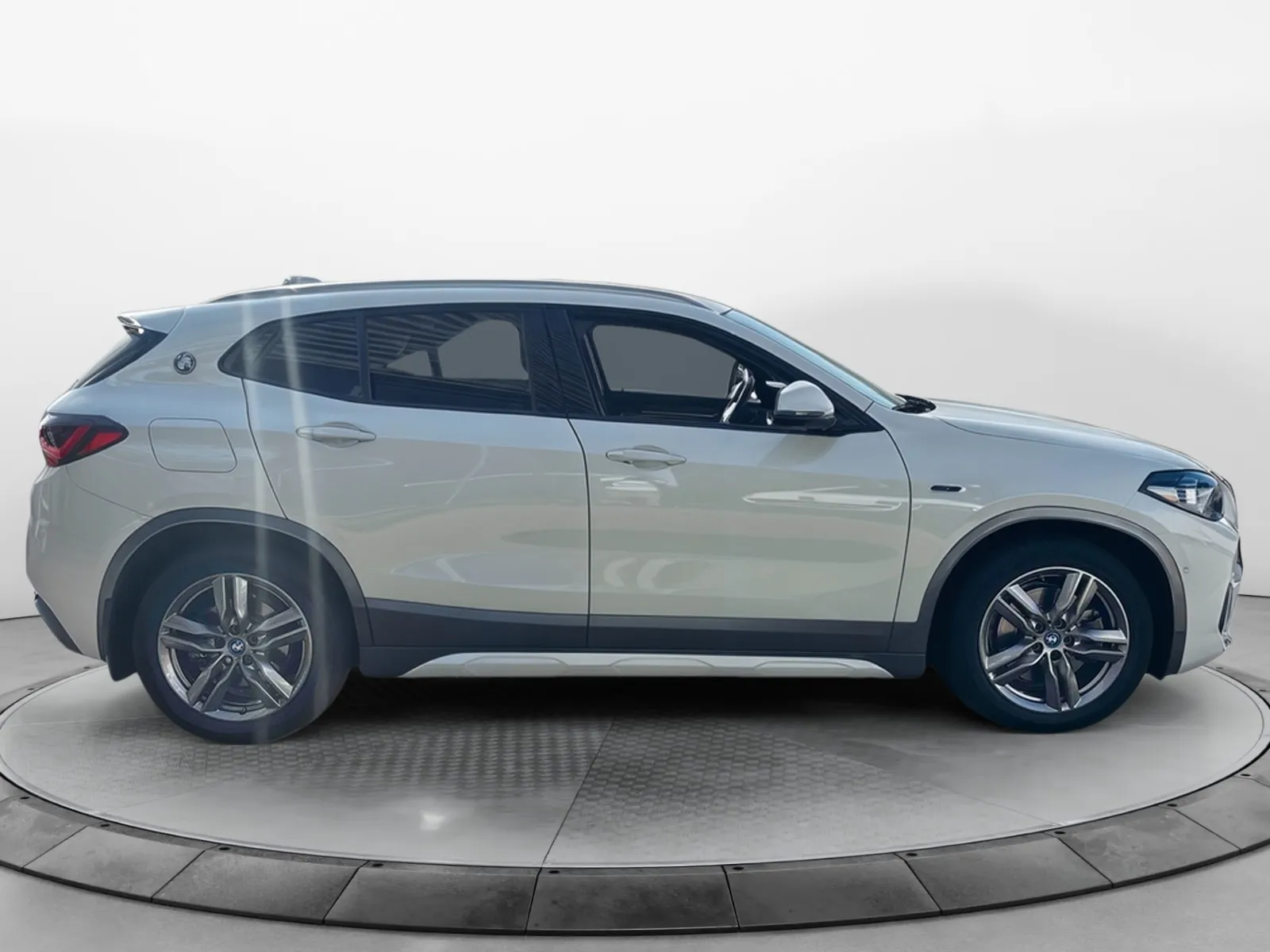 Acheter une bmw X2 xDrive 25e 220 ch BVA6 d’occasion avec 77500km disponible immédiatement - photo 6