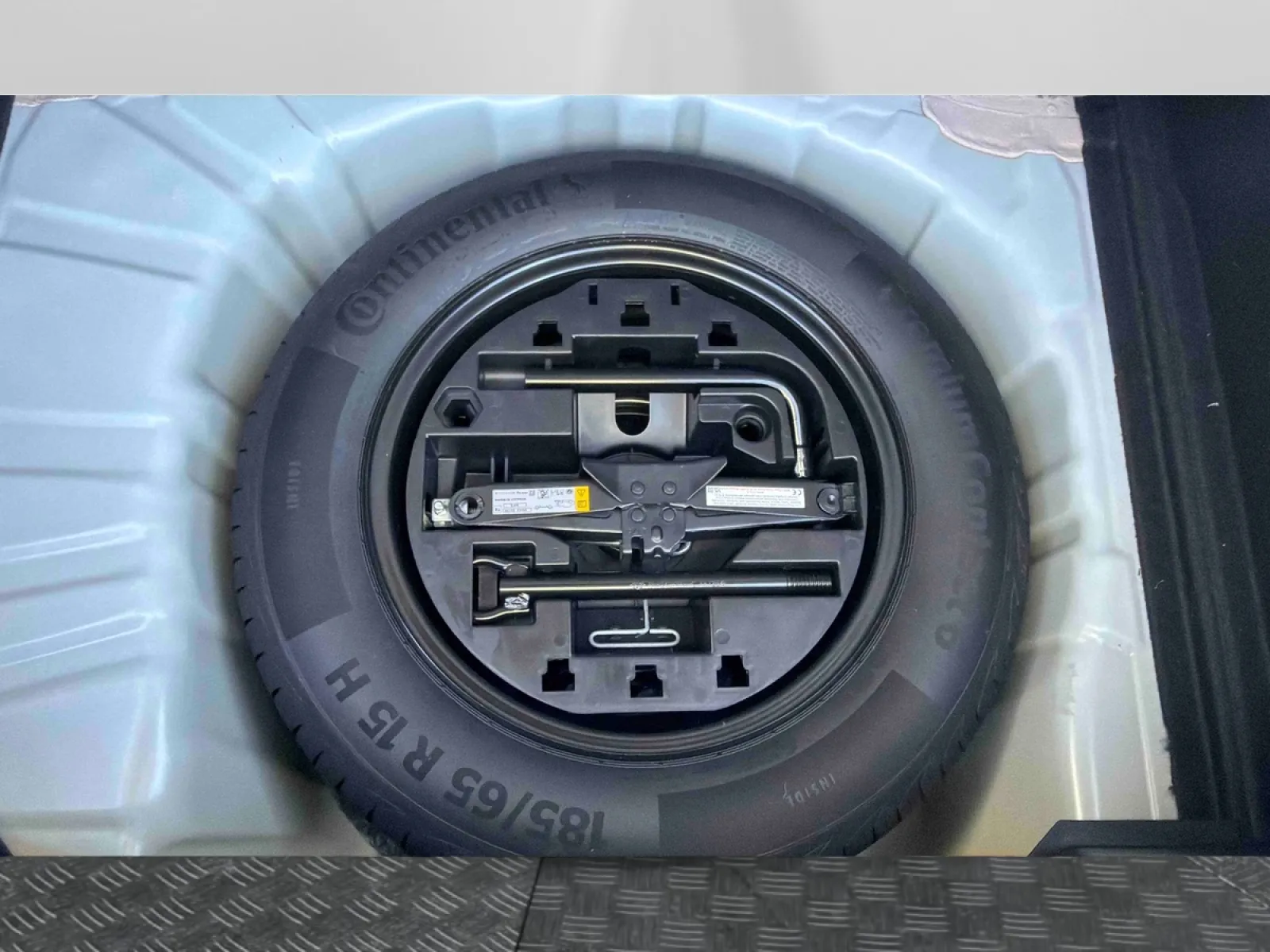 Acheter une renault Clio TCe 90 ch GSR2 d’occasion avec 10km disponible immédiatement - photo 15