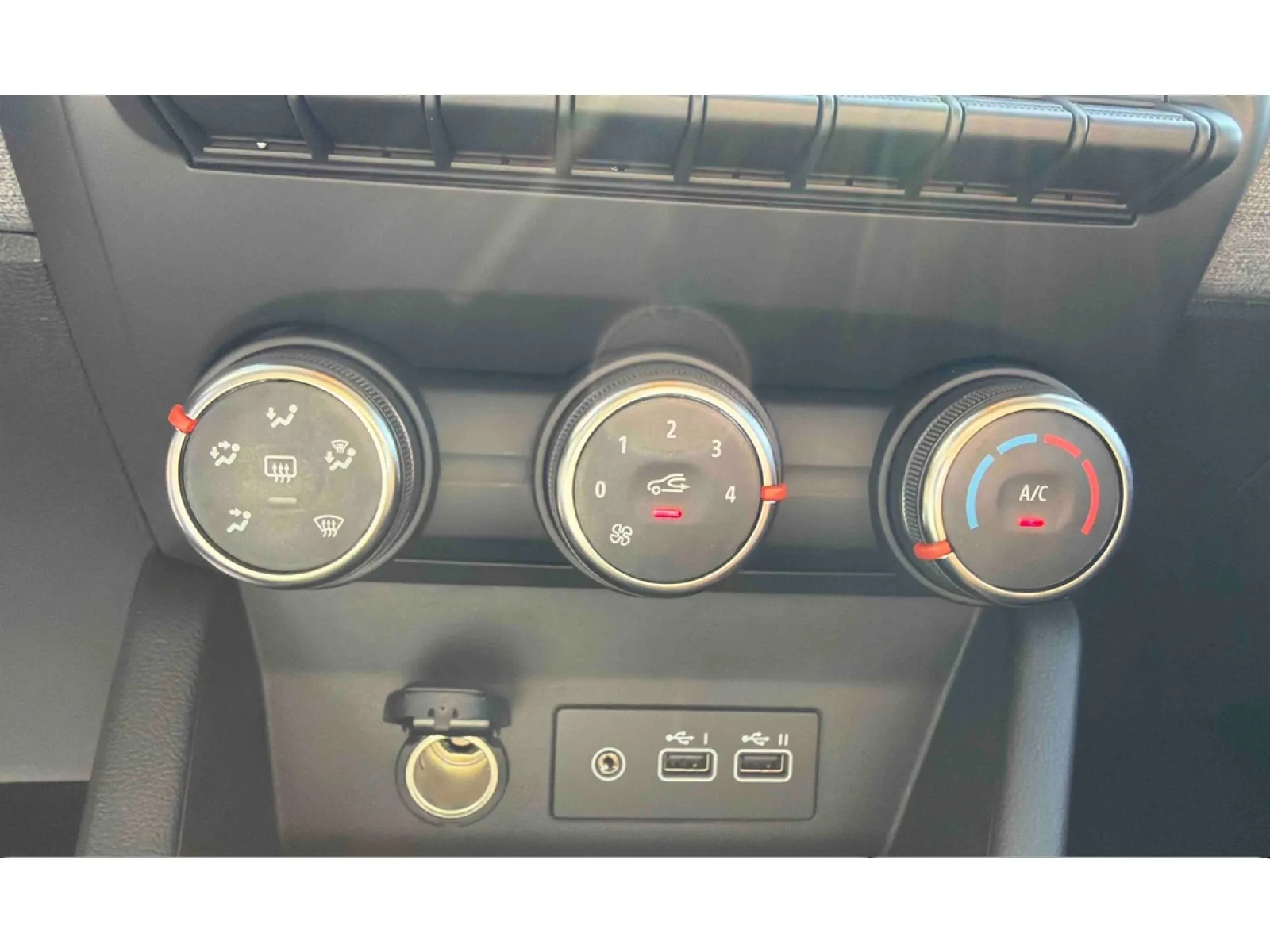Acheter une renault Clio TCe 90 ch GSR2 d’occasion avec 10km disponible immédiatement - photo 21
