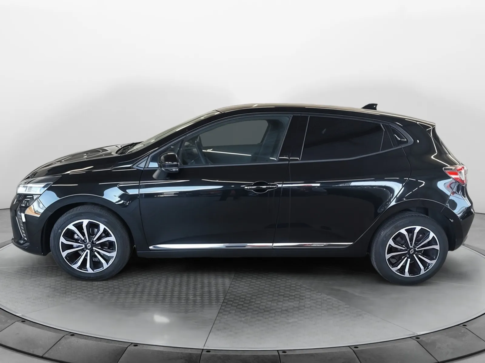 Acheter une renault Clio TCe 90 ch GSR2 d’occasion avec 15782km disponible immédiatement - photo 2