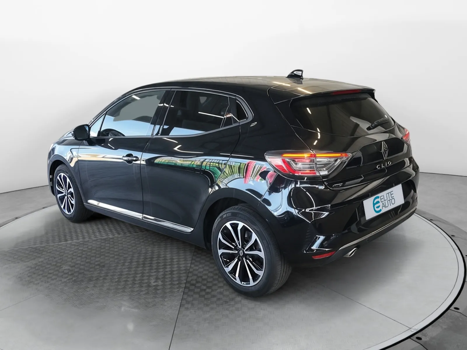 Acheter une renault Clio TCe 90 ch GSR2 d’occasion avec 15782km disponible immédiatement - photo 3
