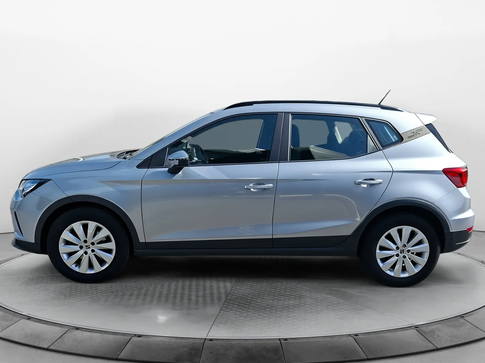 Acheter une seat Arona 1.0 TSI 95 ch Start/Stop BVM5 d’occasion avec 55011km disponible immédiatement - photo 2