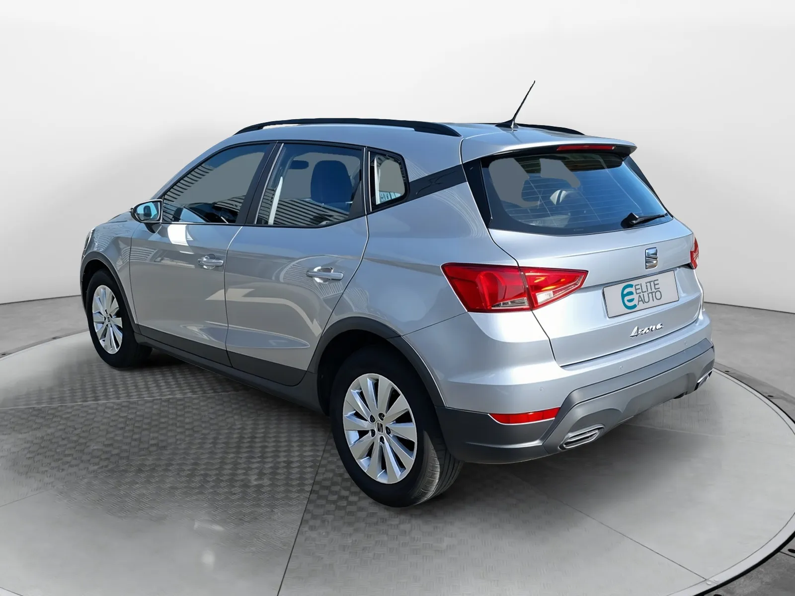 Acheter une seat Arona 1.0 TSI 95 ch Start/Stop BVM5 d’occasion avec 55011km disponible immédiatement - photo 3