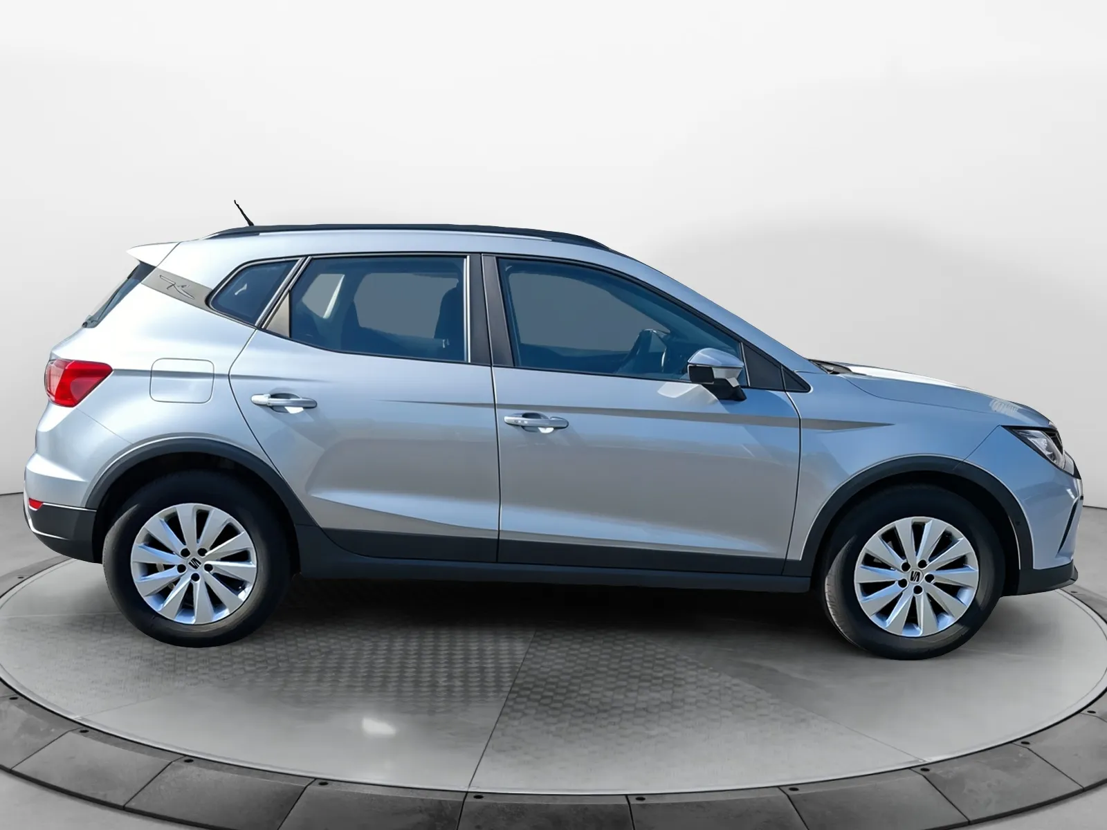 Acheter une seat Arona 1.0 TSI 95 ch Start/Stop BVM5 d’occasion avec 55011km disponible immédiatement - photo 6