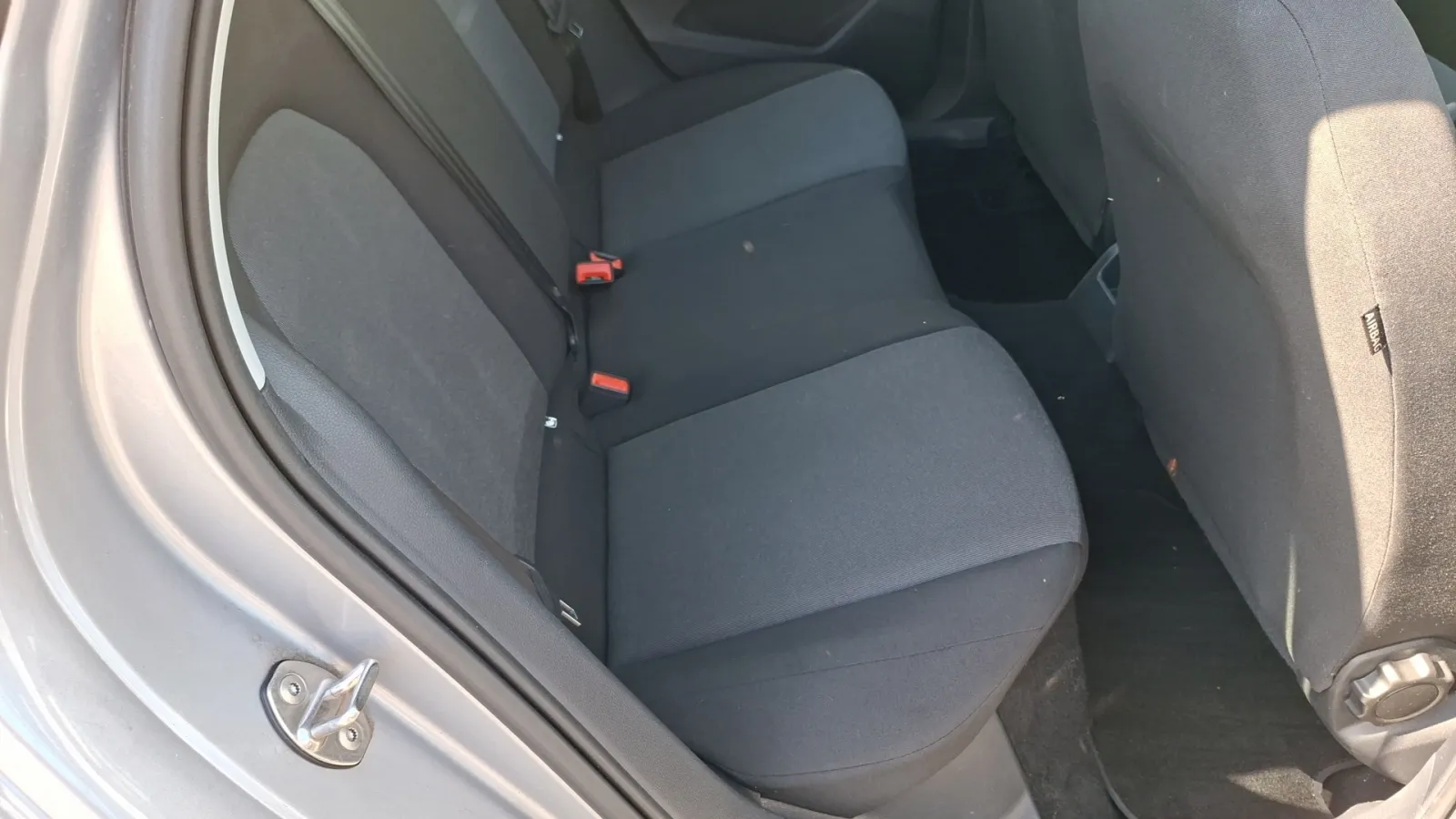 Acheter une seat Arona 1.0 TSI 95 ch Start/Stop BVM5 d’occasion avec 55011km disponible immédiatement - photo 19