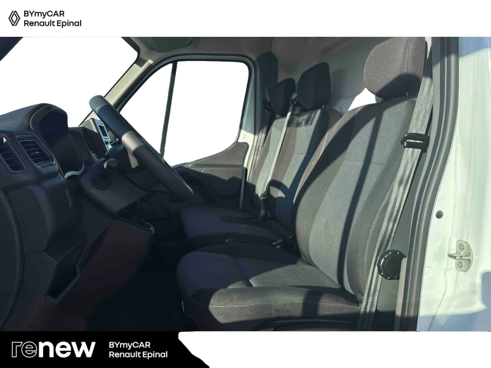 Acheter une renault MASTER FGN TRAC F3500 L3H3 BLUE DCI 135 d’occasion avec 37175km disponible immédiatement - photo 11