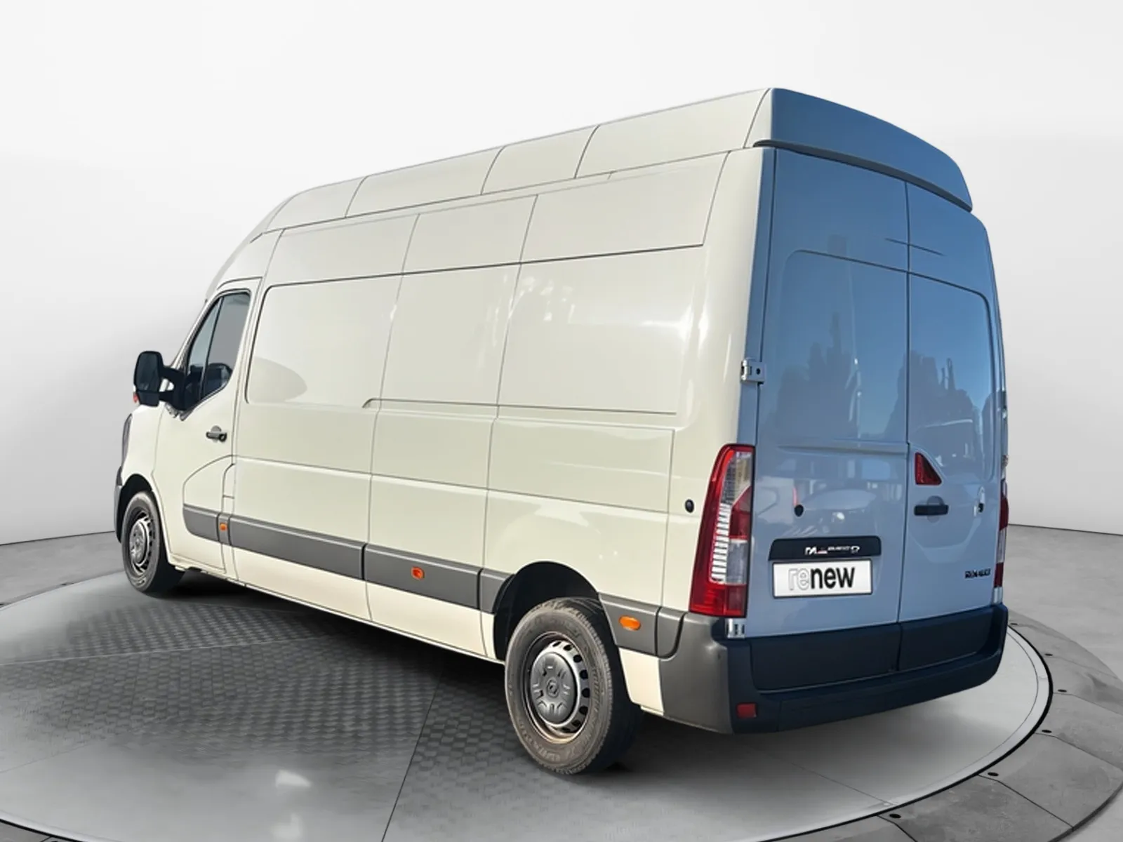 Acheter une renault MASTER FGN TRAC F3500 L3H3 BLUE DCI 135 d’occasion avec 37175km disponible immédiatement - photo 3