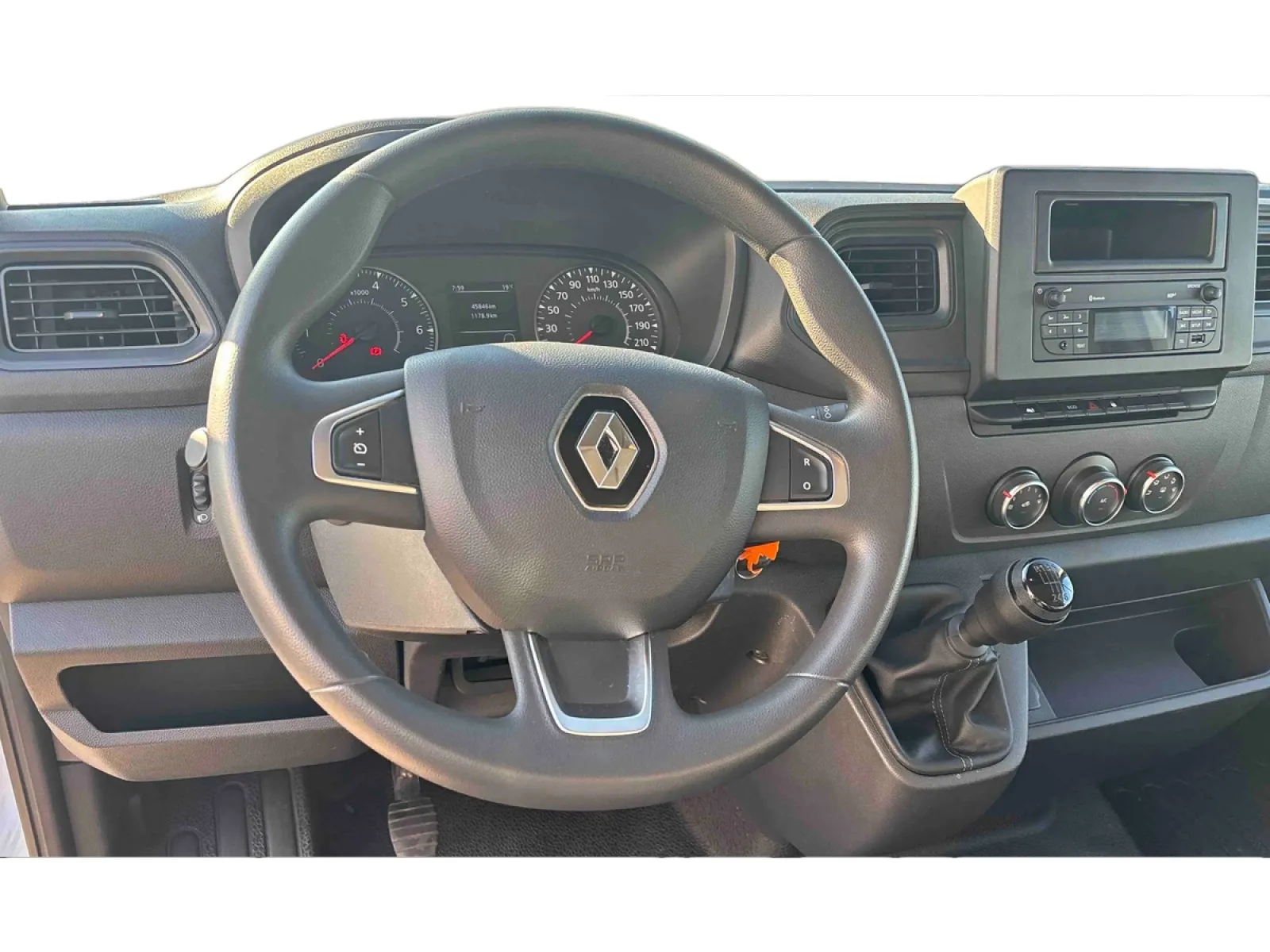 Acheter une renault MASTER FGN TRAC F3500 L3H3 BLUE DCI 135 d’occasion avec 37175km disponible immédiatement - photo 10