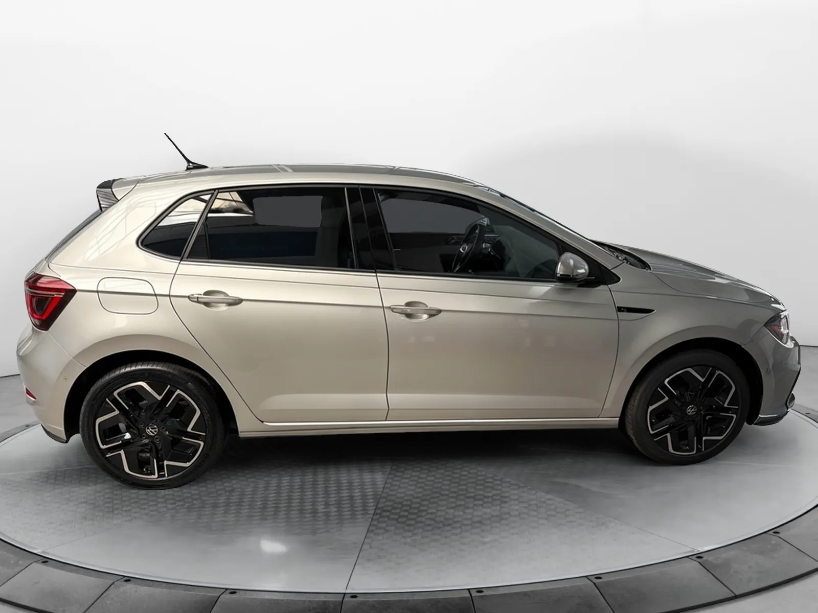 Acheter une volkswagen Polo 1.0 TSI 95 S&S BVM5 d’occasion avec 9865km disponible immédiatement - photo 6
