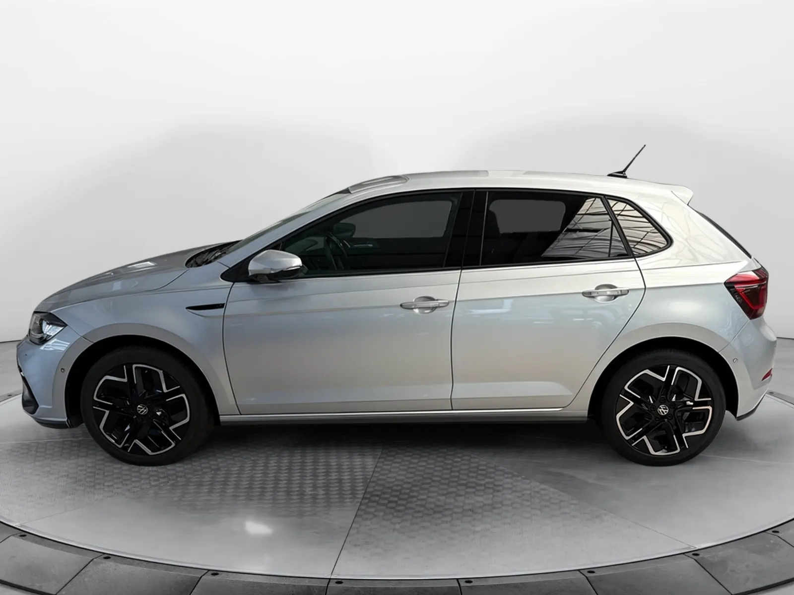 Acheter une volkswagen Polo 1.0 TSI 95 S&S BVM5 d’occasion avec 9865km disponible immédiatement - photo 2