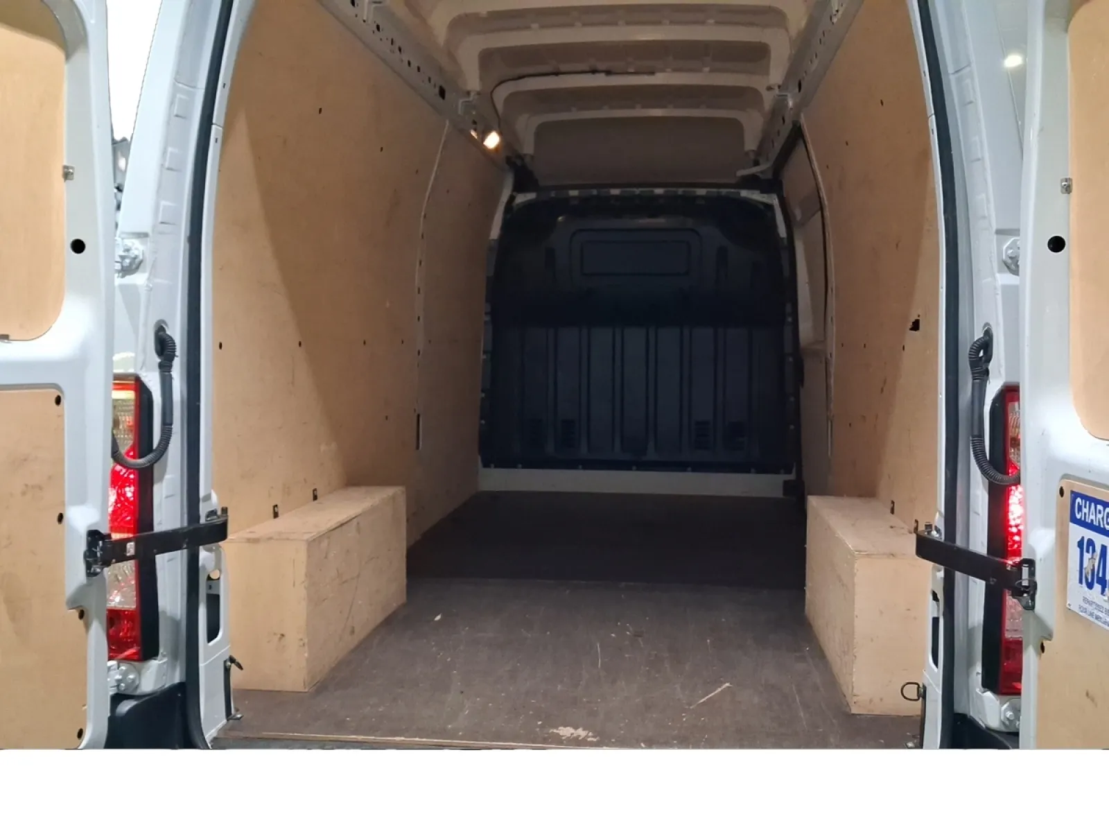 Acheter une renault MASTER FGN TRAC F3500 L3H3 BLUE DCI 135 d’occasion avec 27053km disponible immédiatement - photo 13