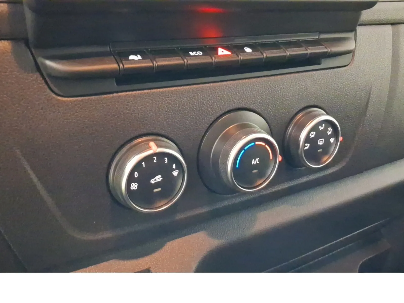 Acheter une renault MASTER FGN TRAC F3500 L3H3 BLUE DCI 135 d’occasion avec 27053km disponible immédiatement - photo 21