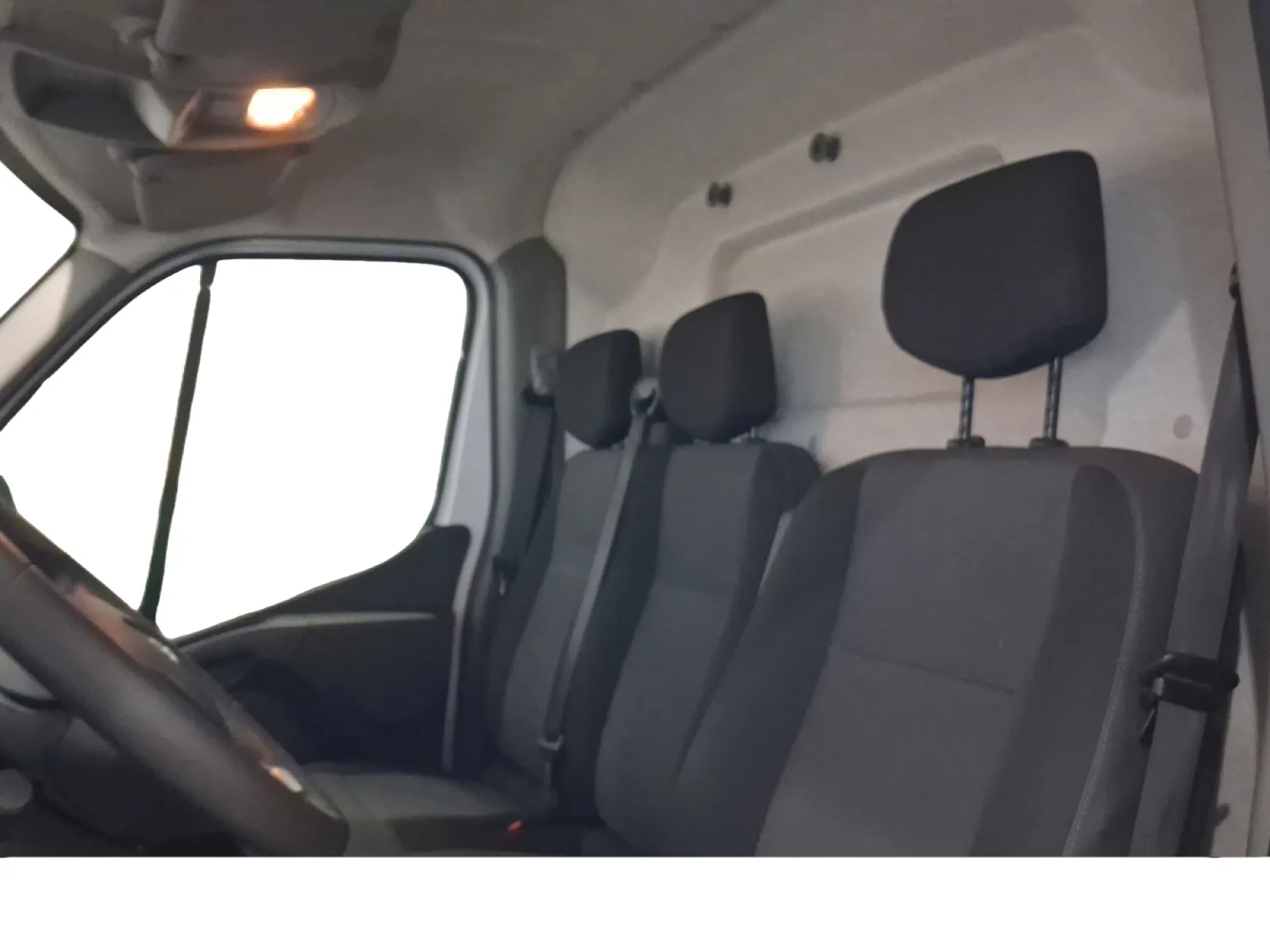 Acheter une renault MASTER FGN TRAC F3500 L3H3 BLUE DCI 135 d’occasion avec 27053km disponible immédiatement - photo 11