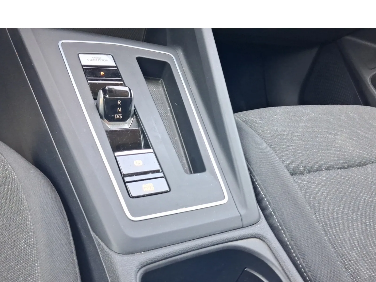 Acheter une volkswagen Golf SW 2.0 TDI SCR 116 DSG7 d’occasion avec 79685km disponible immédiatement - photo 21