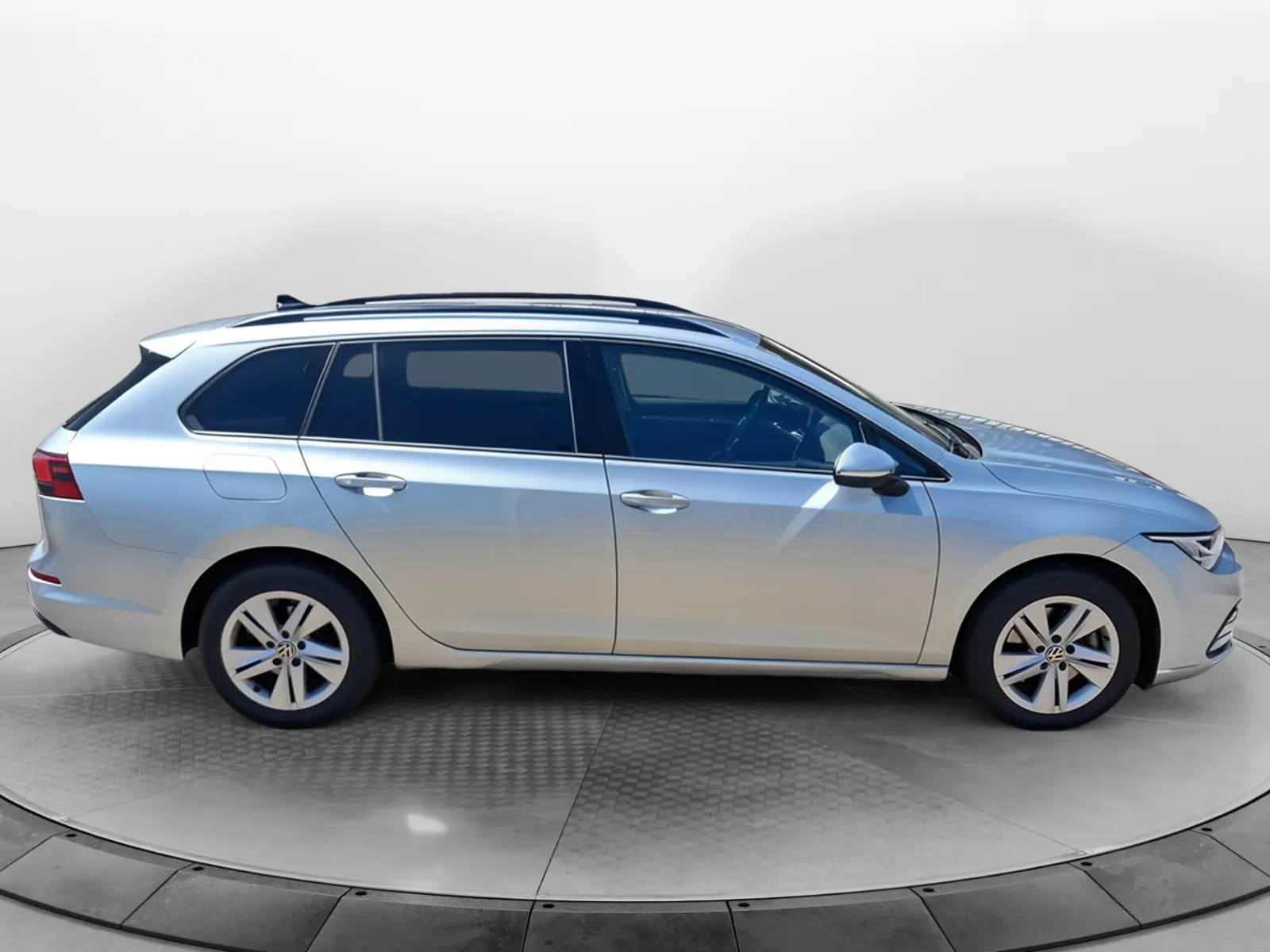 Acheter une volkswagen Golf SW 2.0 TDI SCR 116 DSG7 d’occasion avec 79685km disponible immédiatement - photo 6