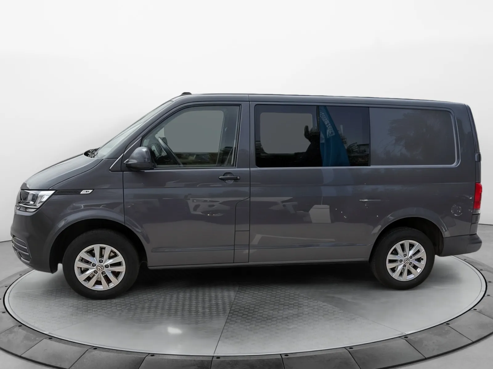 Acheter une volkswagen TRANSPORTER 6.1 PROCAB L1 2.0 TDI 150 DSG7 d’occasion avec 33900km disponible immédiatement - photo 2