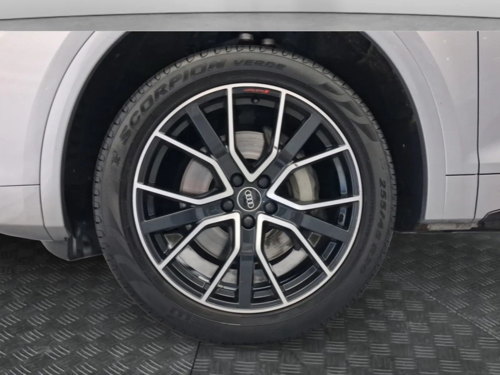 Acheter une audi Q5 Sportback 55 TFSIe 367 S tronic 7 Quattro d’occasion avec 26770km disponible immédiatement - photo 17