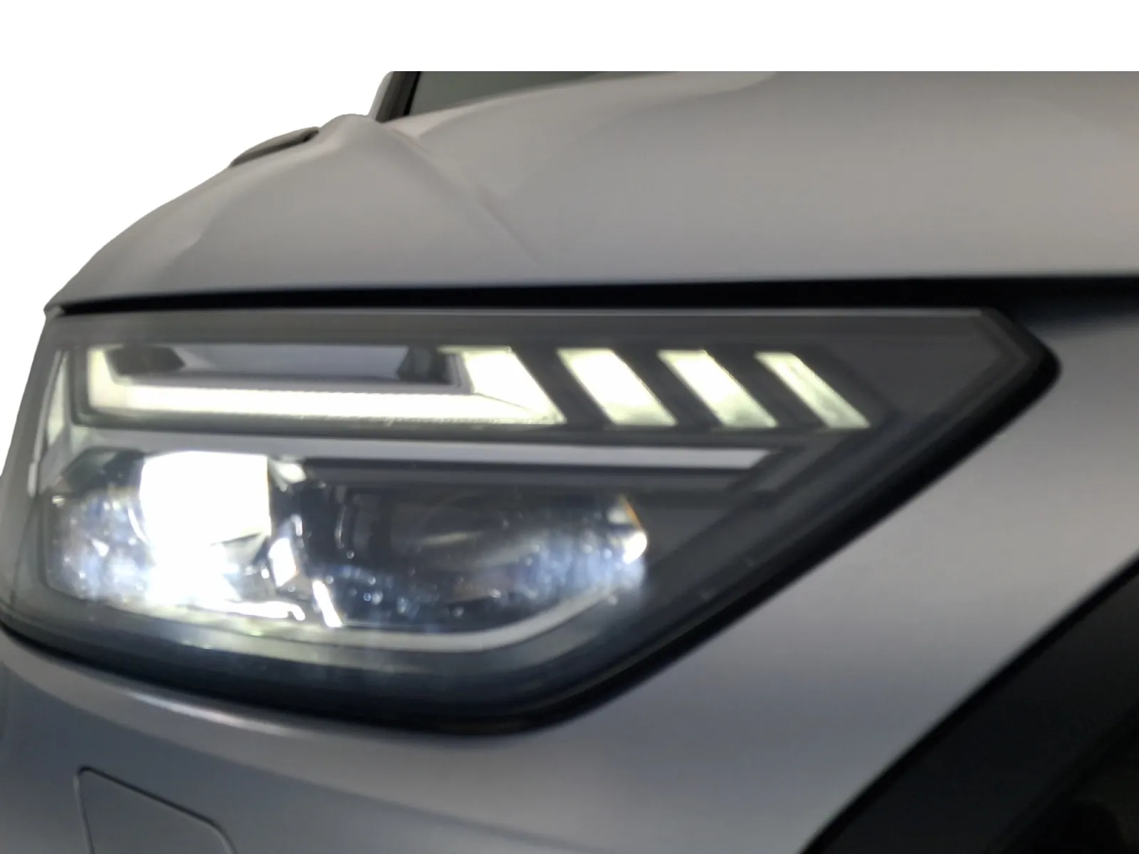 Acheter une audi Q5 Sportback 55 TFSIe 367 S tronic 7 Quattro d’occasion avec 26770km disponible immédiatement - photo 36