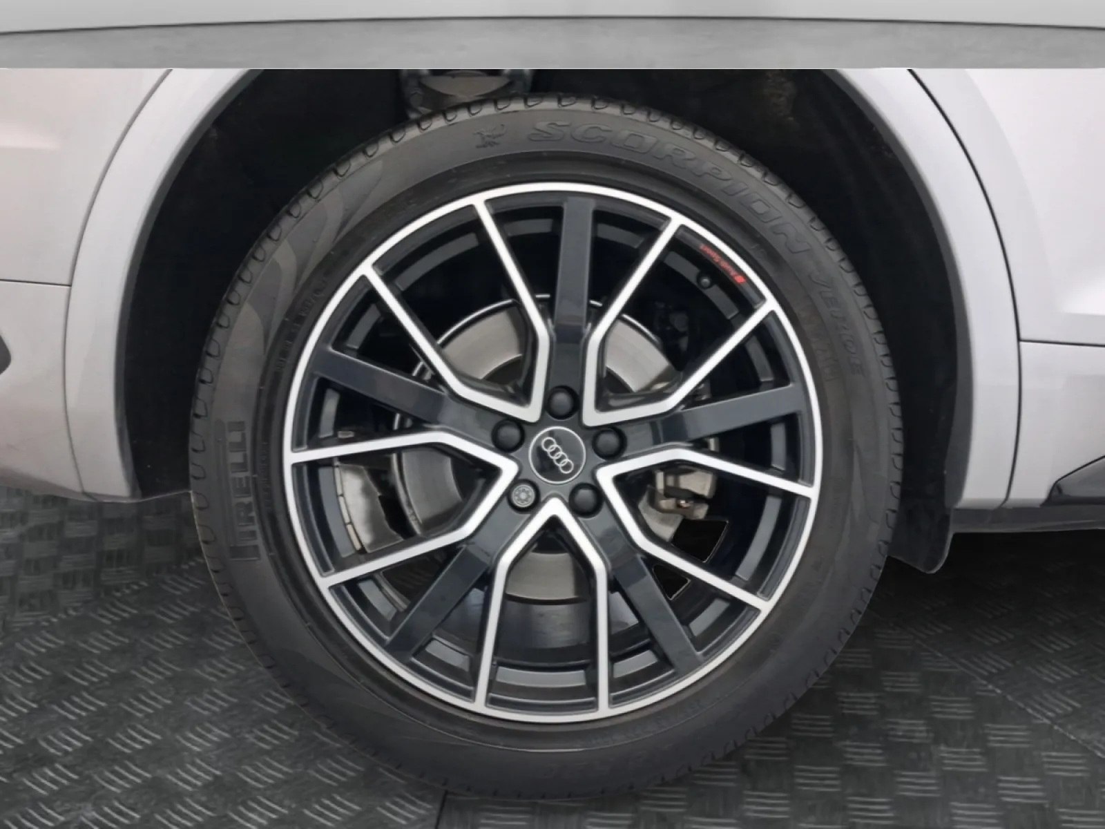 Acheter une audi Q5 Sportback 55 TFSIe 367 S tronic 7 Quattro d’occasion avec 26770km disponible immédiatement - photo 19