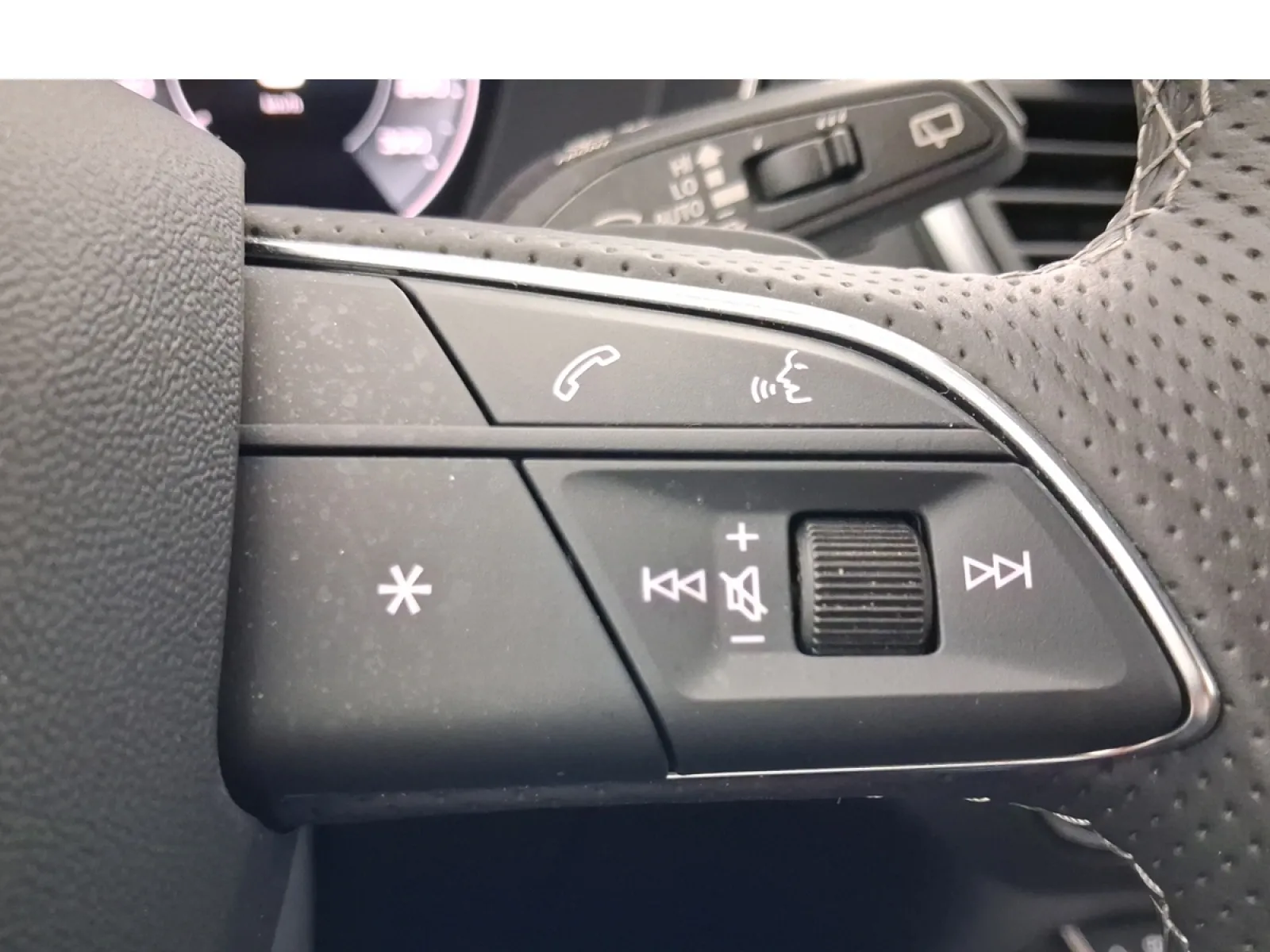 Acheter une audi Q5 Sportback 55 TFSIe 367 S tronic 7 Quattro d’occasion avec 26770km disponible immédiatement - photo 32